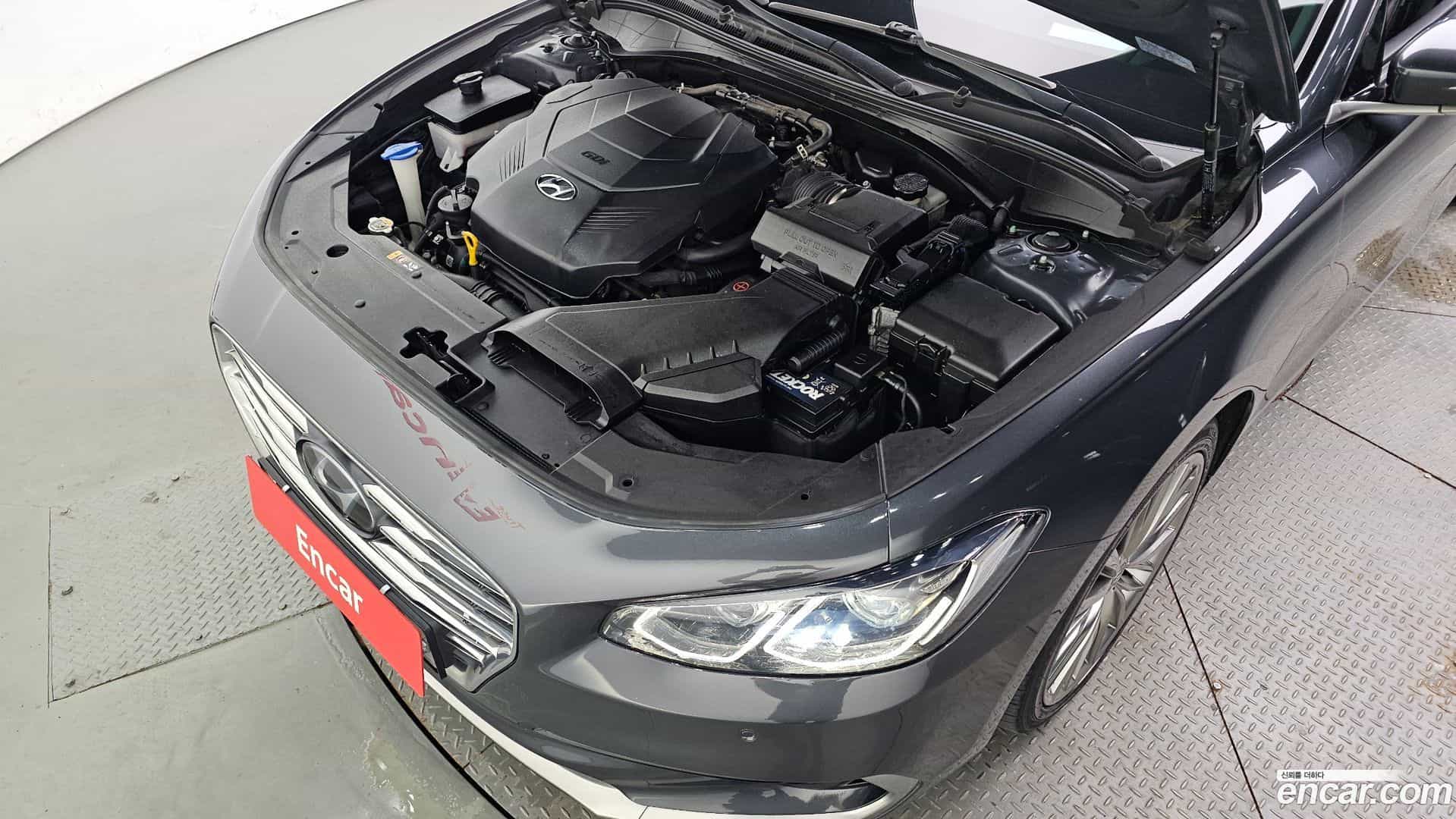 Grandeur Hyundai 2018.0-OUTER-006