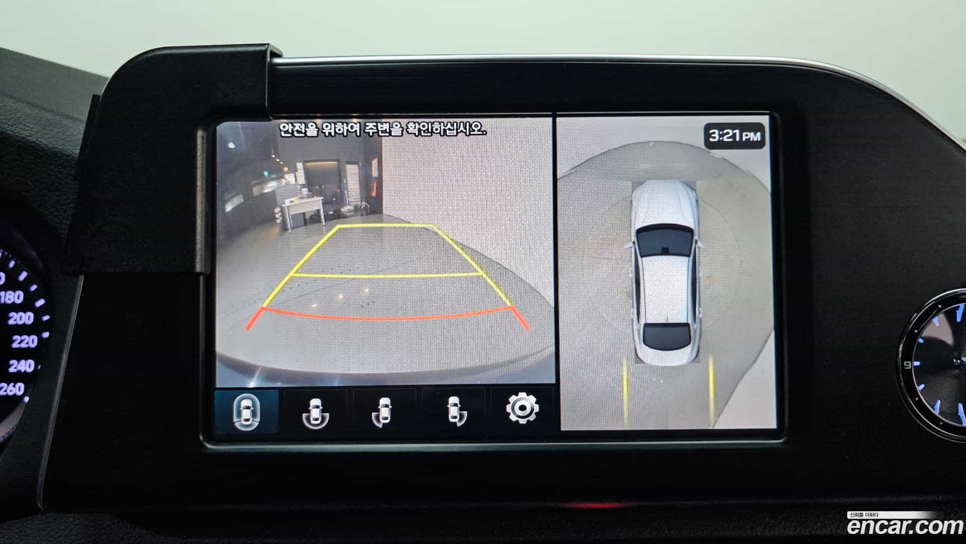 Grandeur Hyundai 2018.0-OPTION-020
