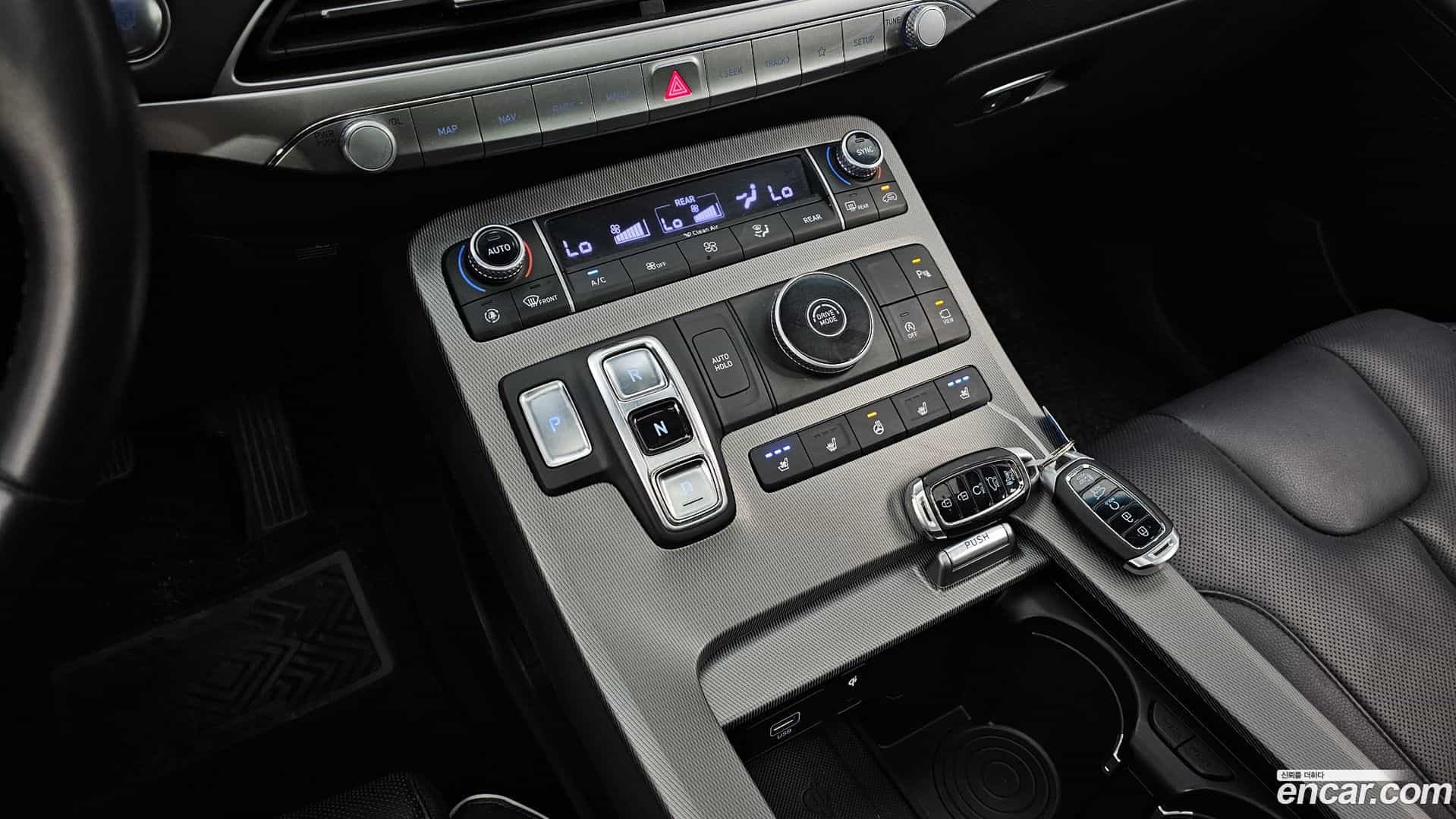 Palisade Hyundai 2020.5-INNER-009
