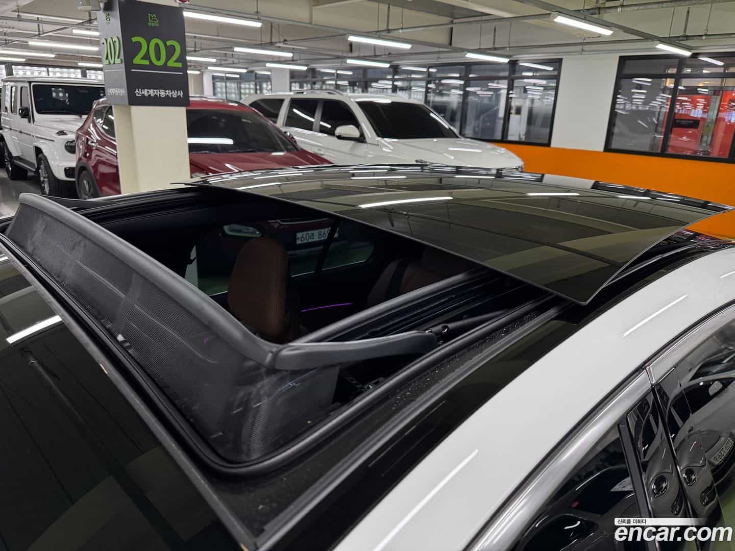 E-Class Mercedes-Benz 2025.7-OUTER-005
