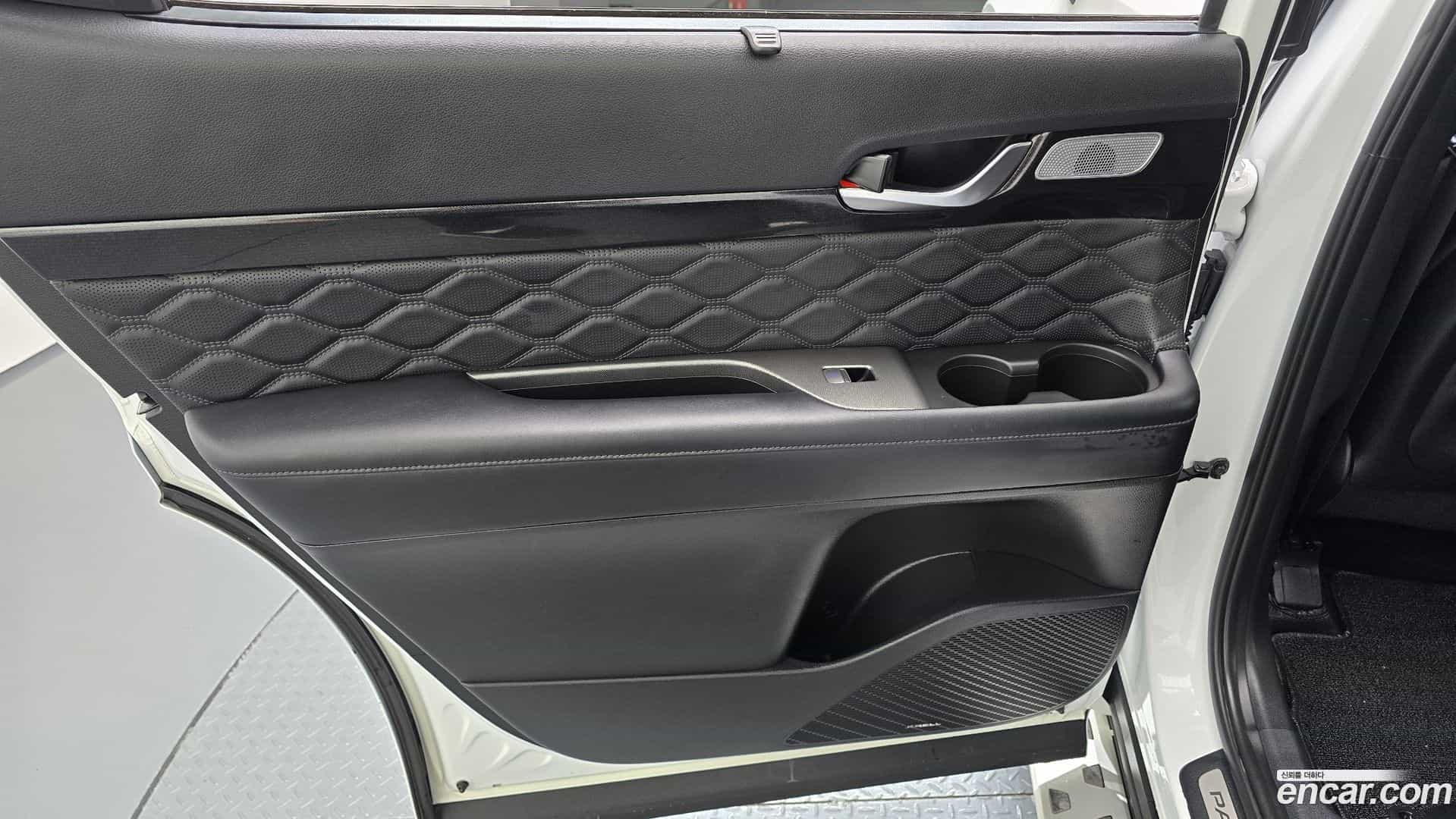 Palisade Hyundai 2020.10-INNER-035