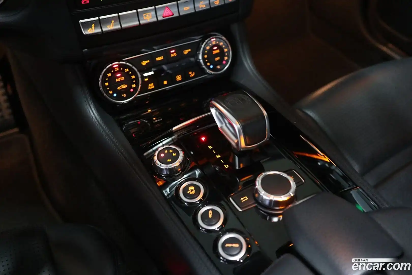 CLS-Class Mercedes-Benz 2016.10-INNER-009