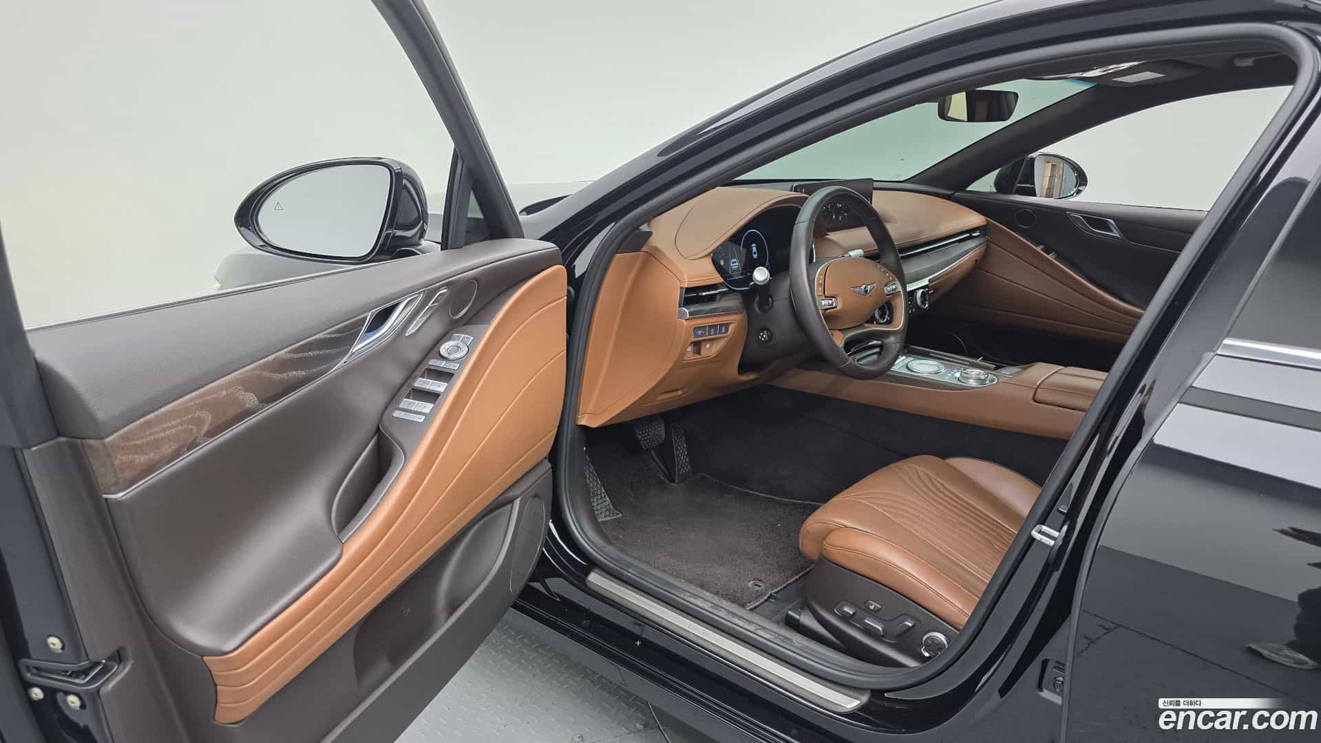 G80 Genesis 2022.6-INNER-010