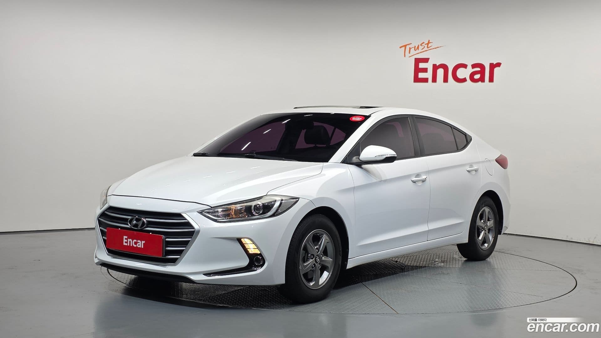Main__Slider__Photo:AVANTE Hyundai 2017.0-0