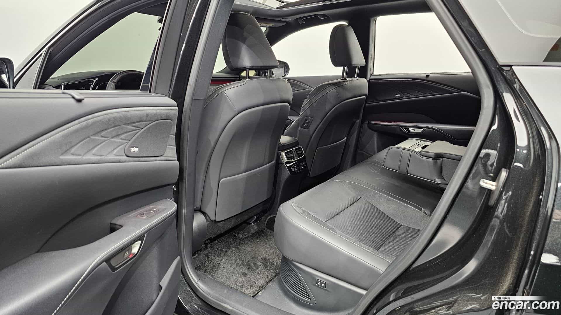RX Lexus 2025.6-OPTION-016