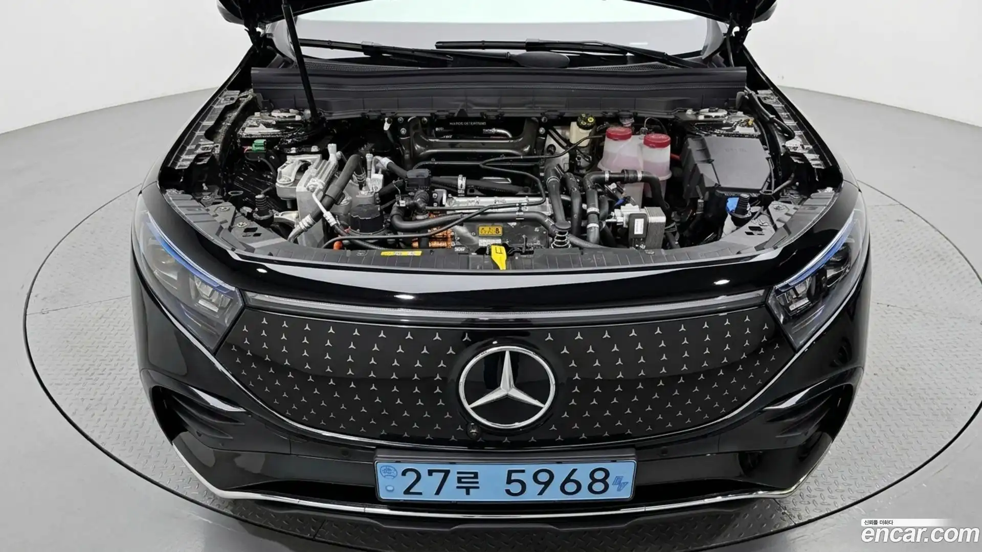 EQB Mercedes-Benz 2025.7-OUTER-006