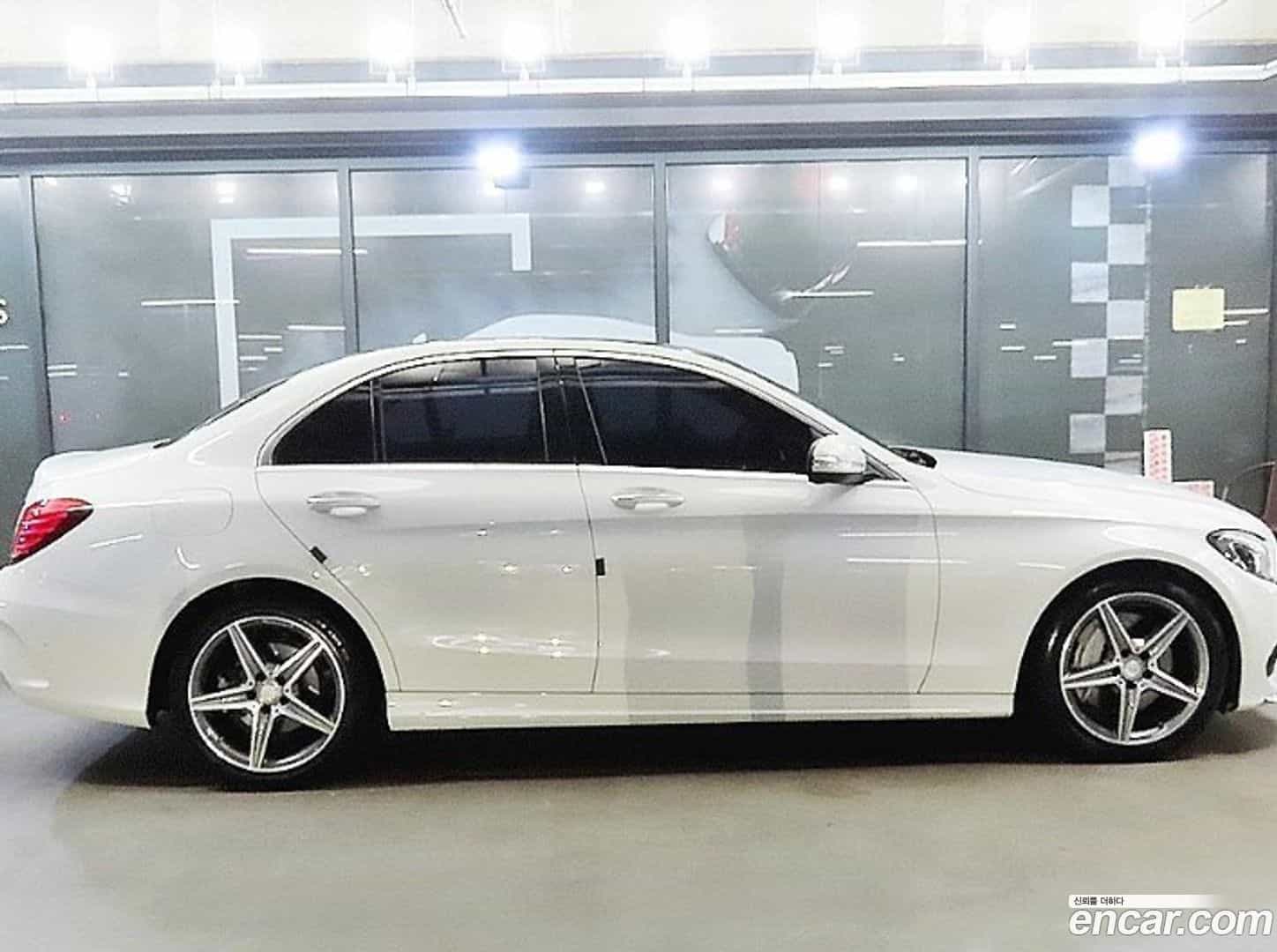 C-Class Mercedes-Benz 2015.0-OUTER-003