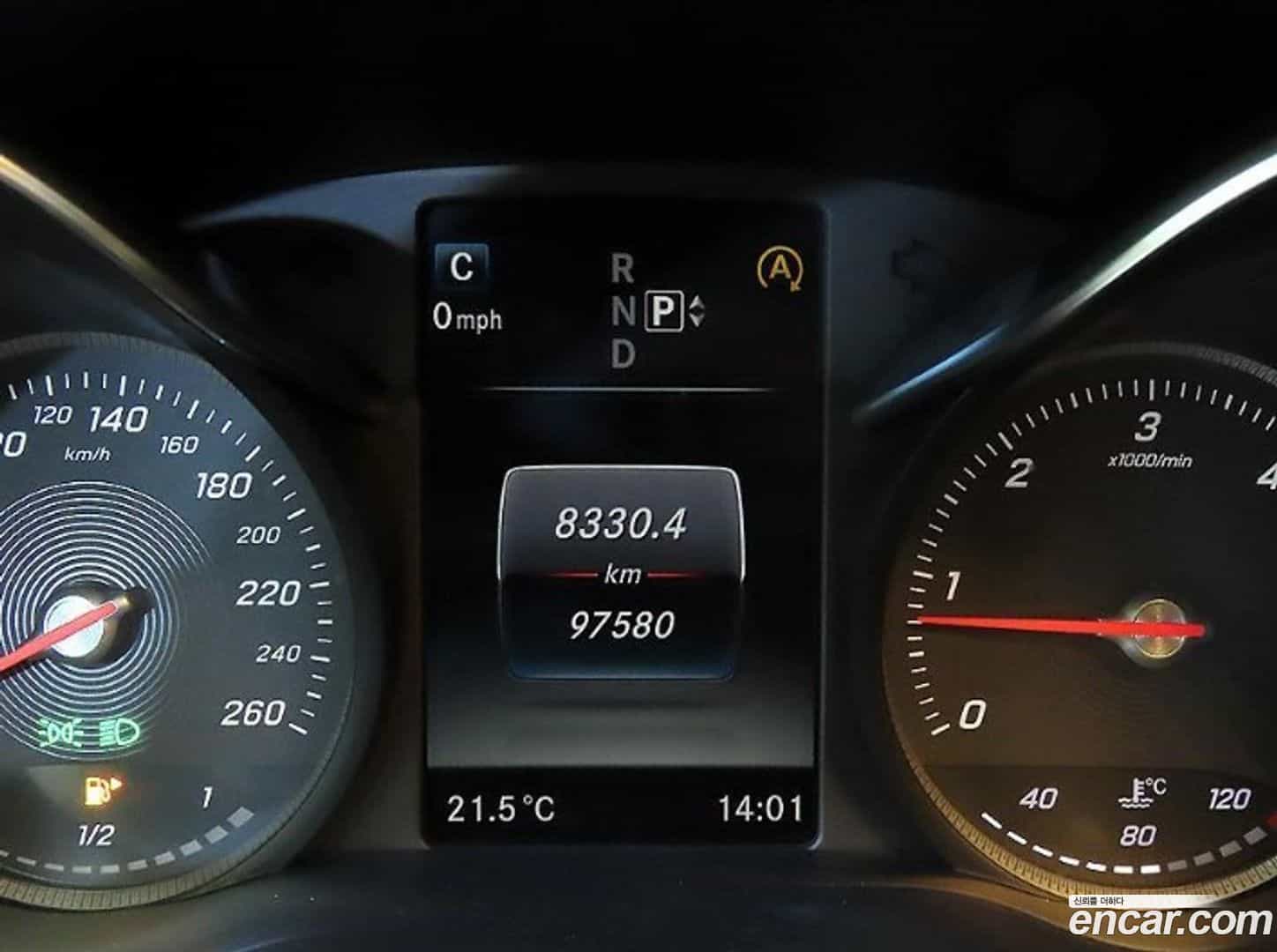 C-Class Mercedes-Benz 2015.0-INNER-009