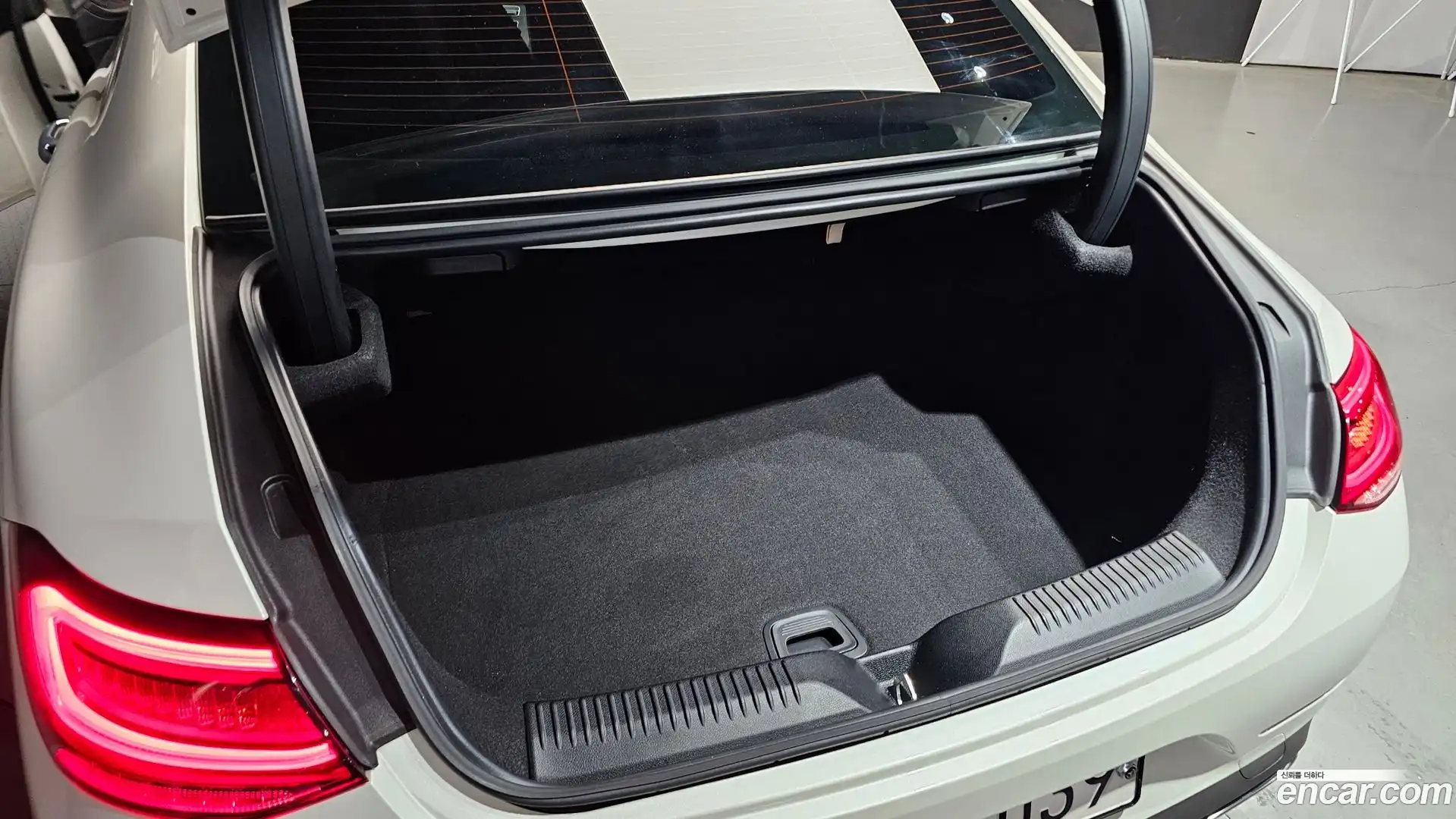 CLS-Class Mercedes-Benz 2020.3-OPTION-044