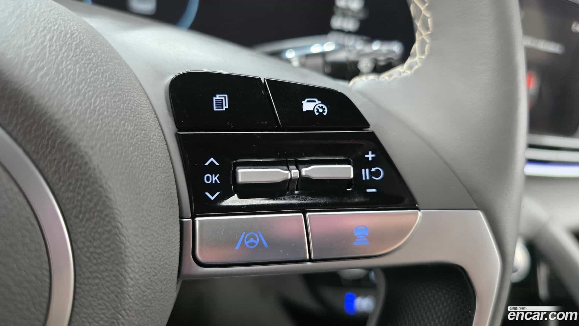 AVANTE Hyundai 2025.9-OPTION-021