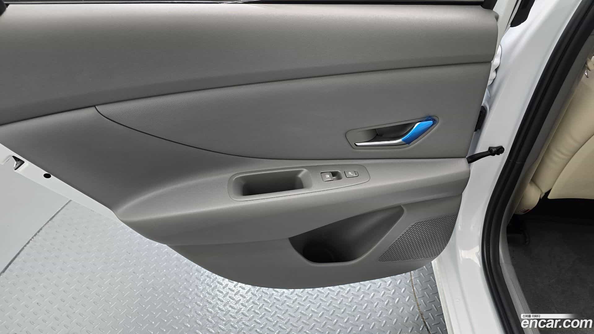 AVANTE Hyundai 2025.9-INNER-035
