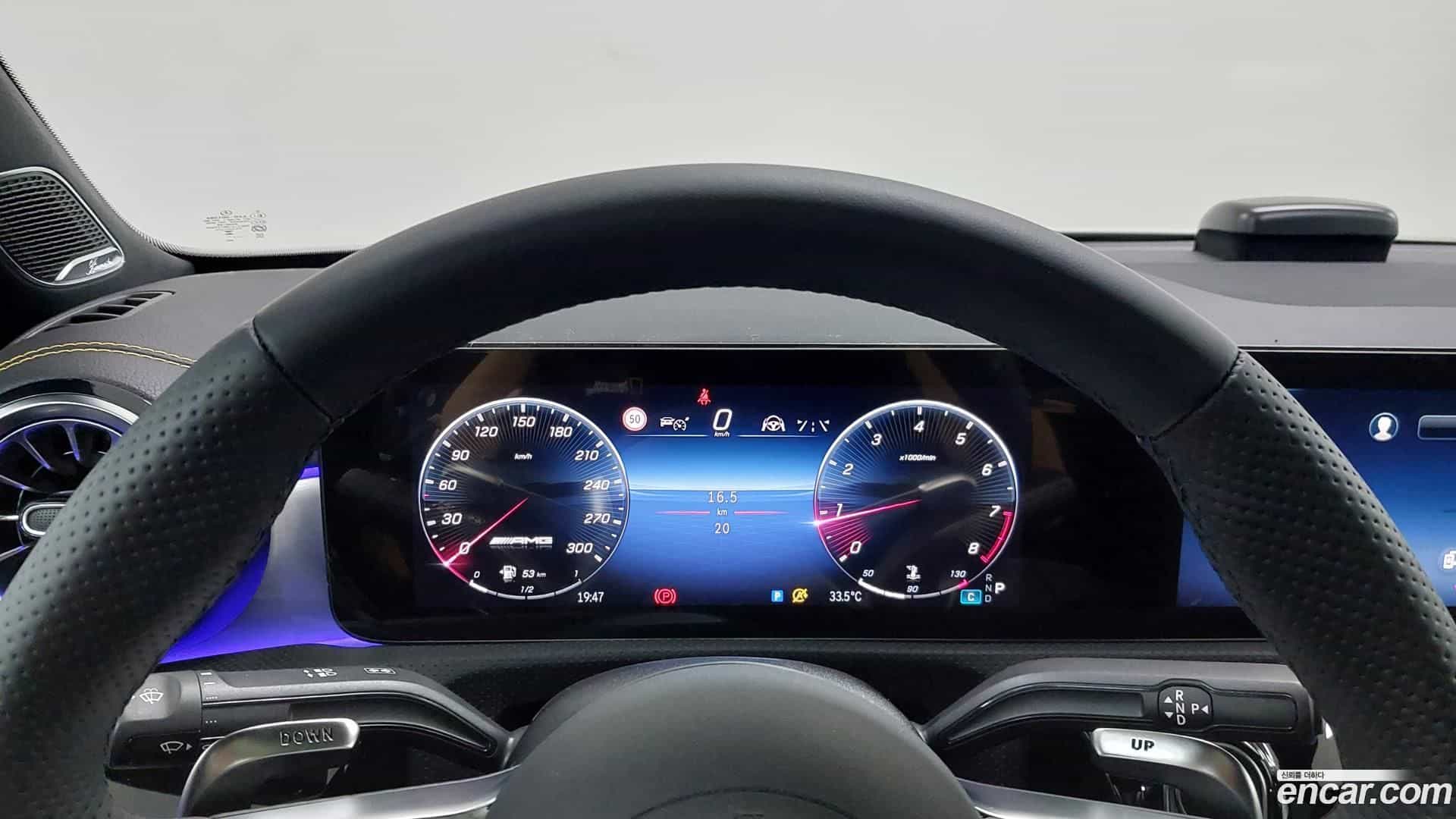 CLA-Class Mercedes-Benz 2025.10-INNER-008