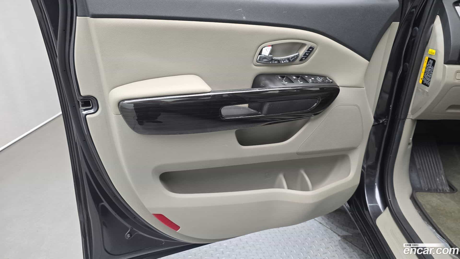 Canival Kia 2019.9-INNER-035