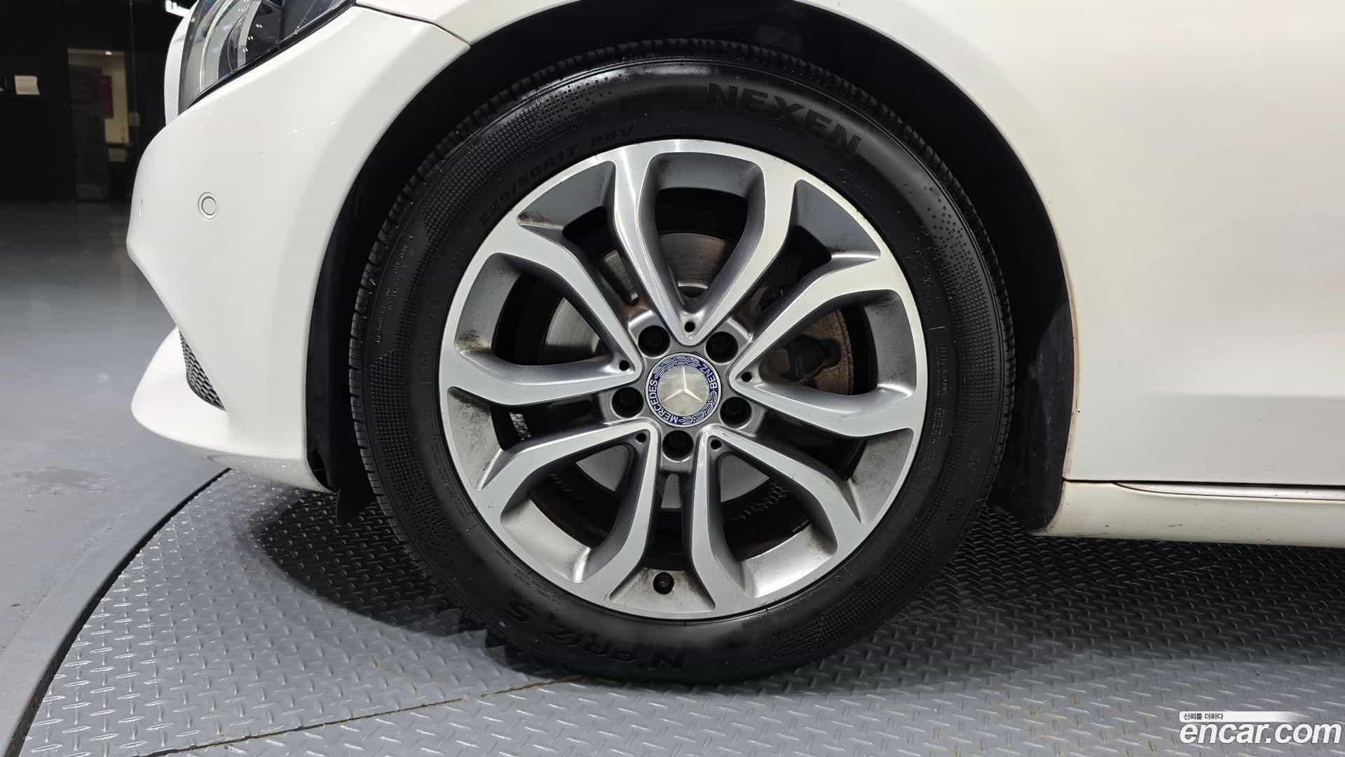 C-Class Mercedes-Benz 2016.10-OUTER-005