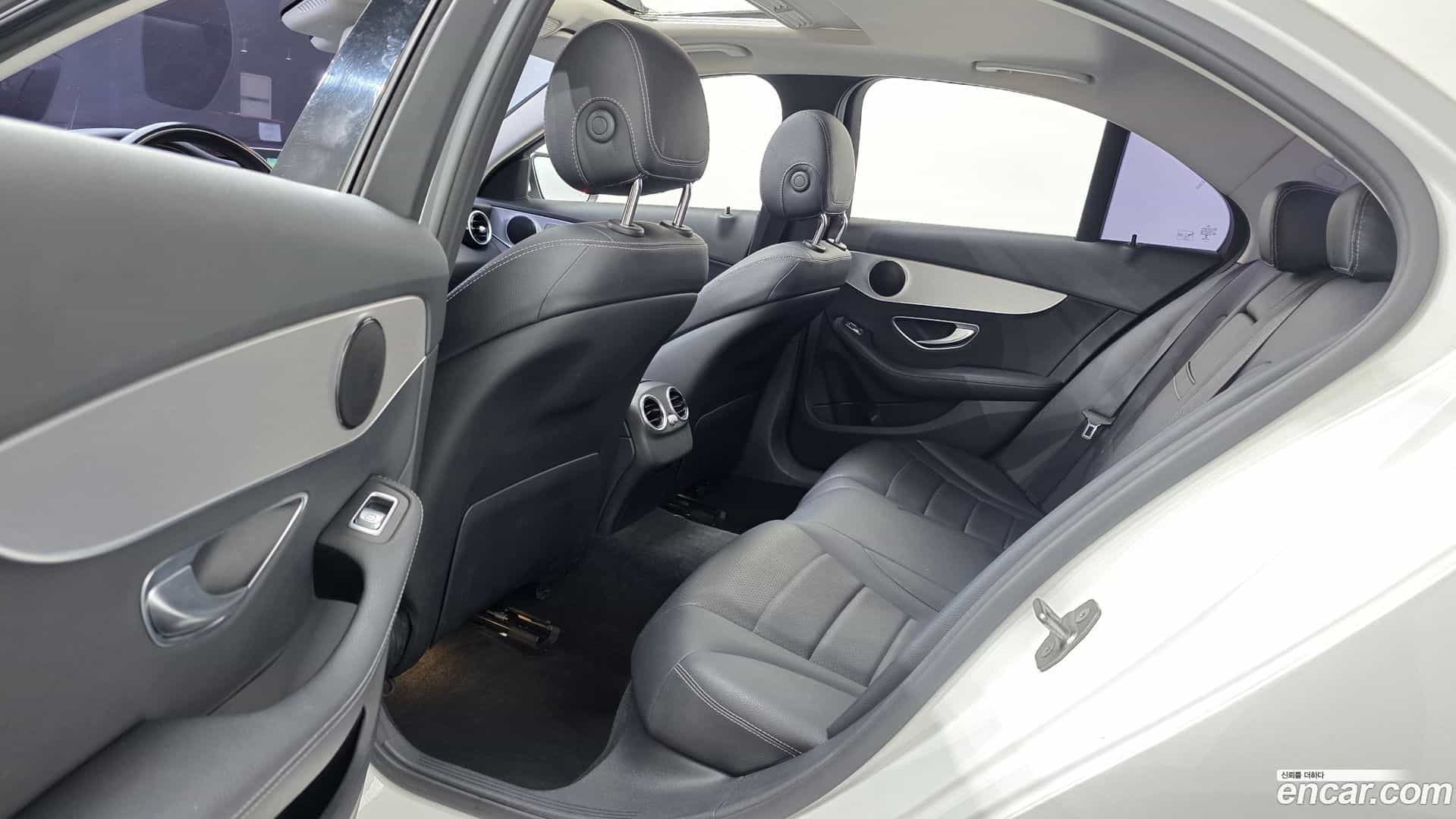 C-Class Mercedes-Benz 2016.10-OPTION-016
