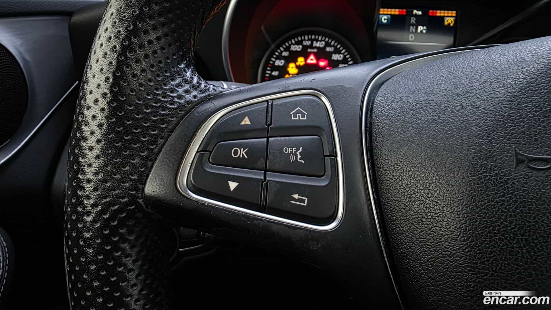 C-Class Mercedes-Benz 2016.10-OPTION-042