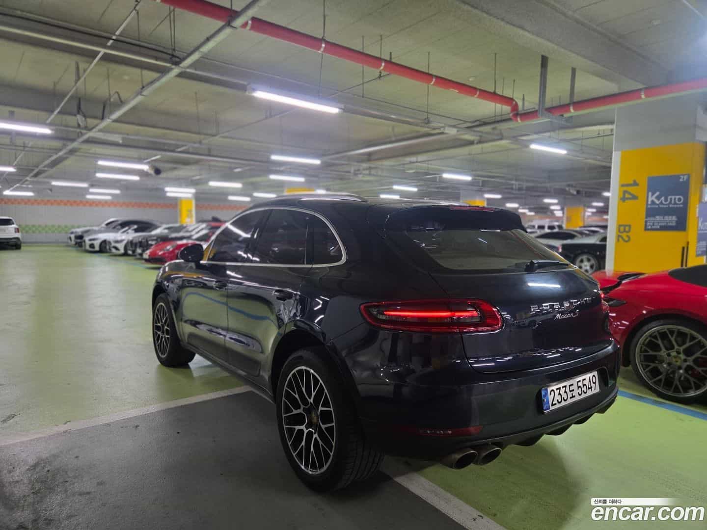 Macan Porsche 2016.9-OUTER-006