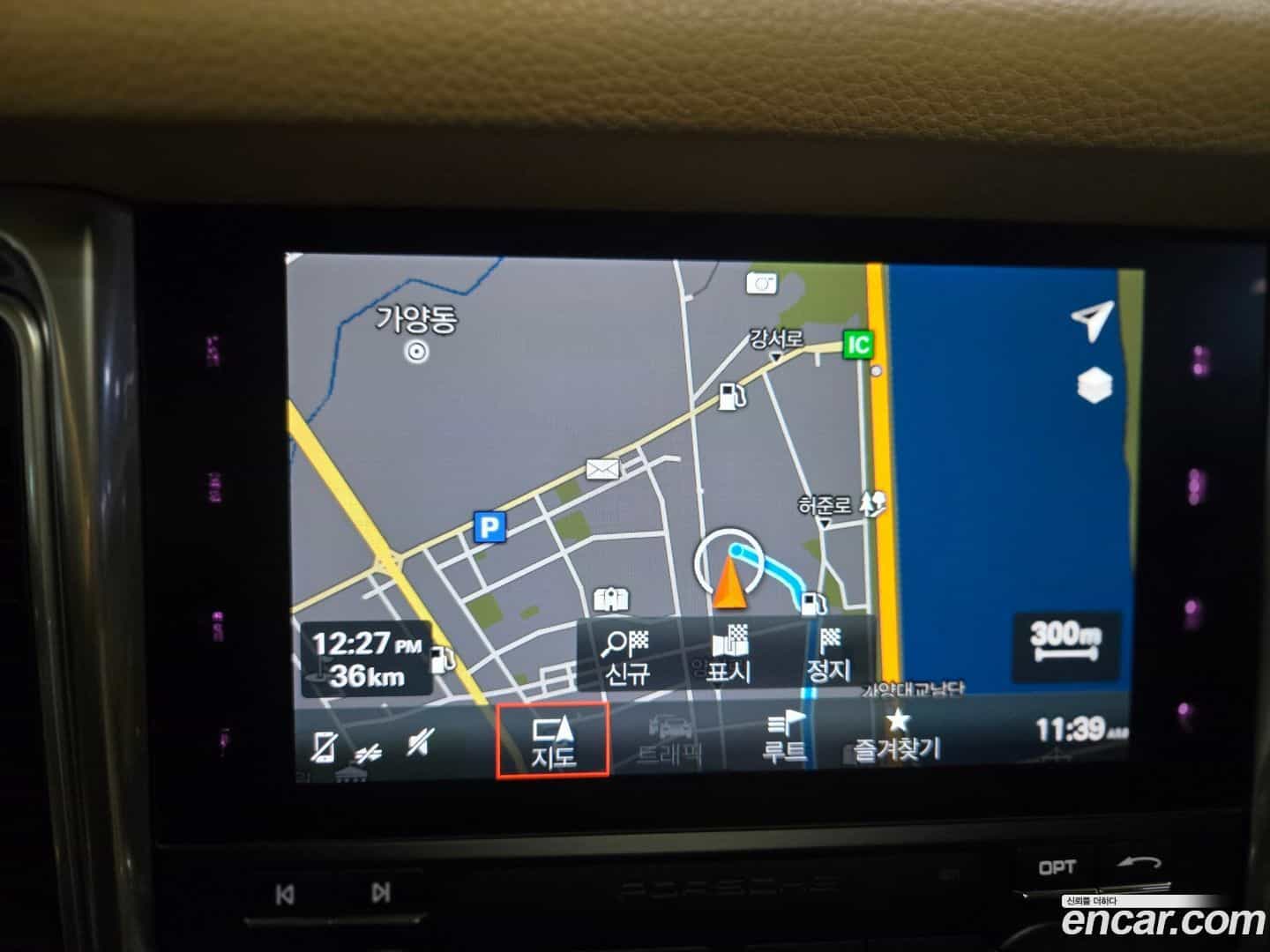 Macan Porsche 2016.9-OPTION-015