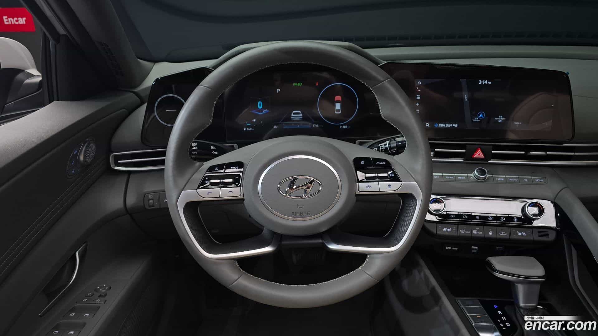 AVANTE Hyundai 2022.4-OPTION-017