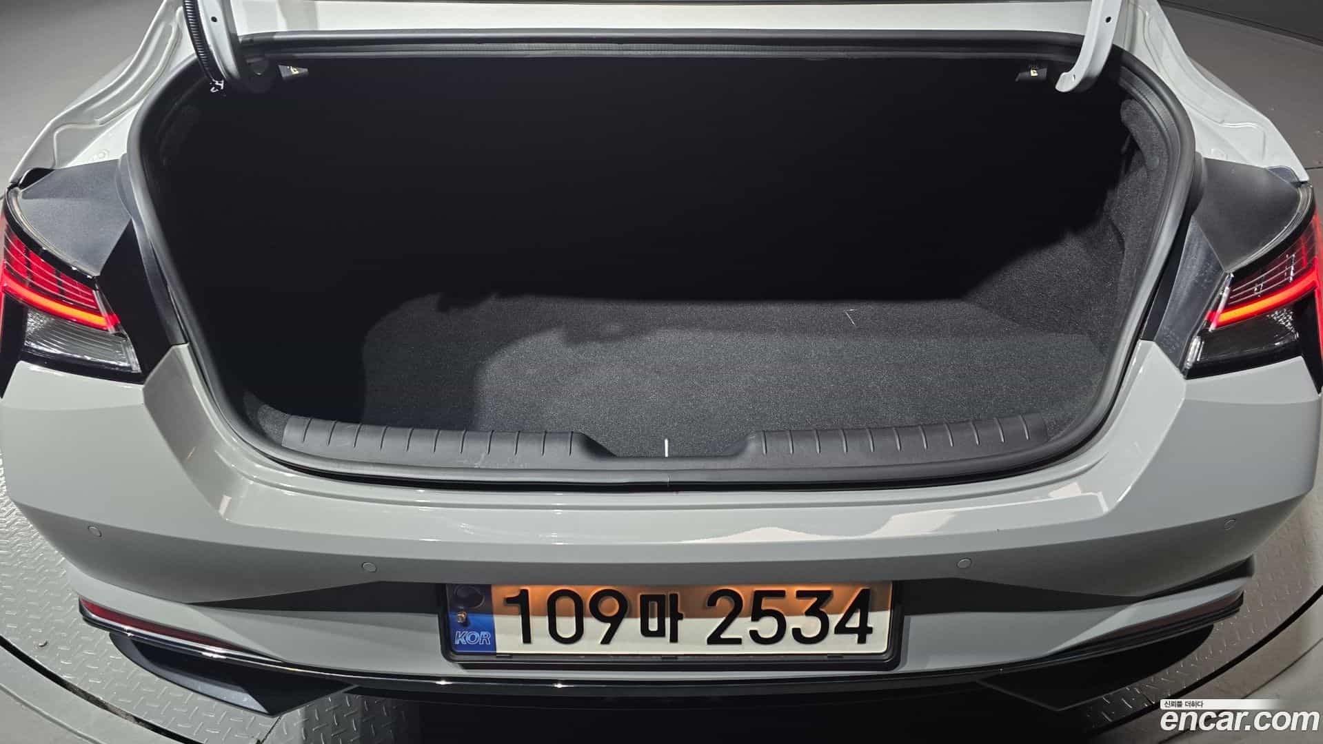 AVANTE Hyundai 2022.4-OPTION-024