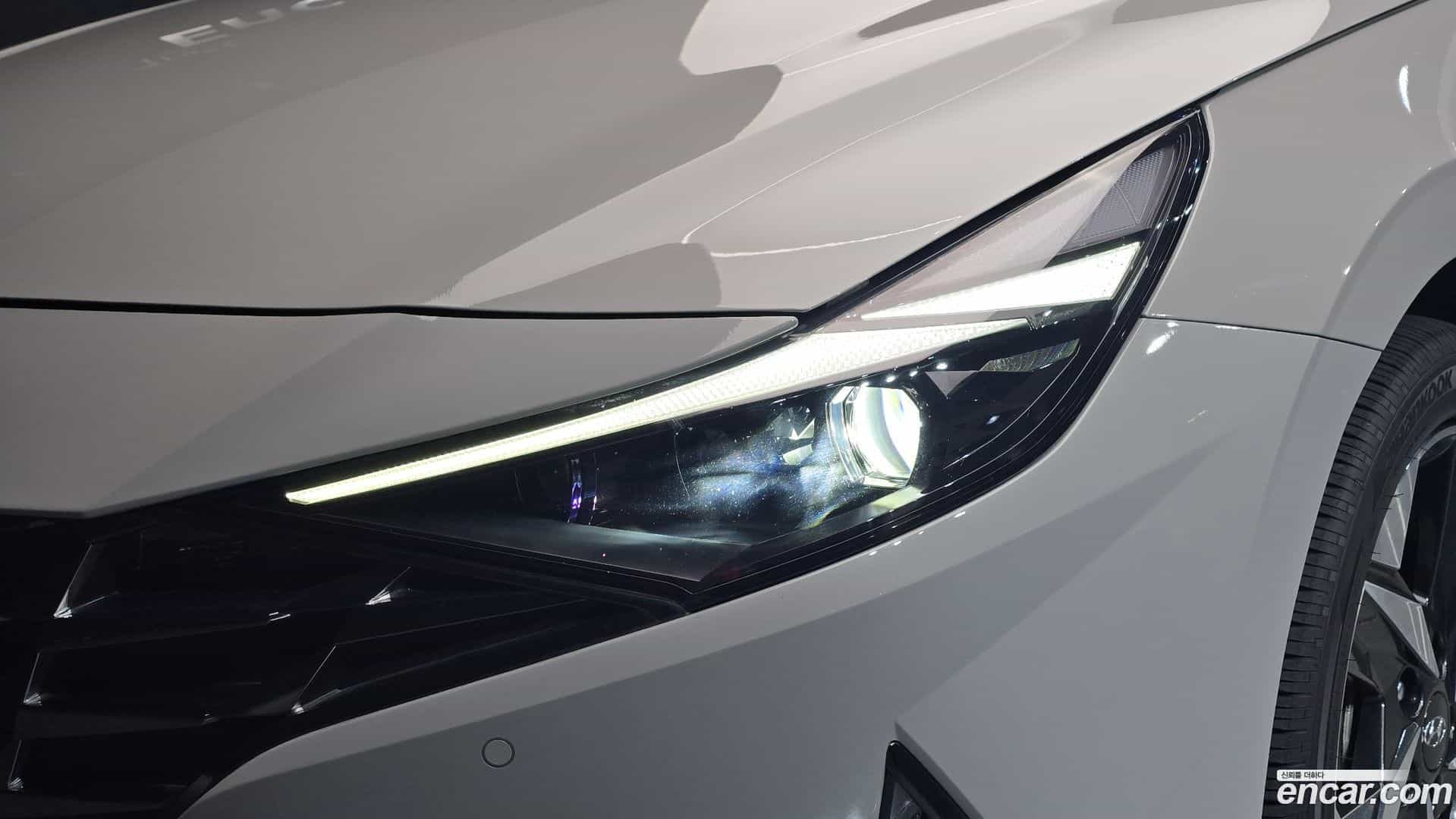 AVANTE Hyundai 2022.4-OUTER-032