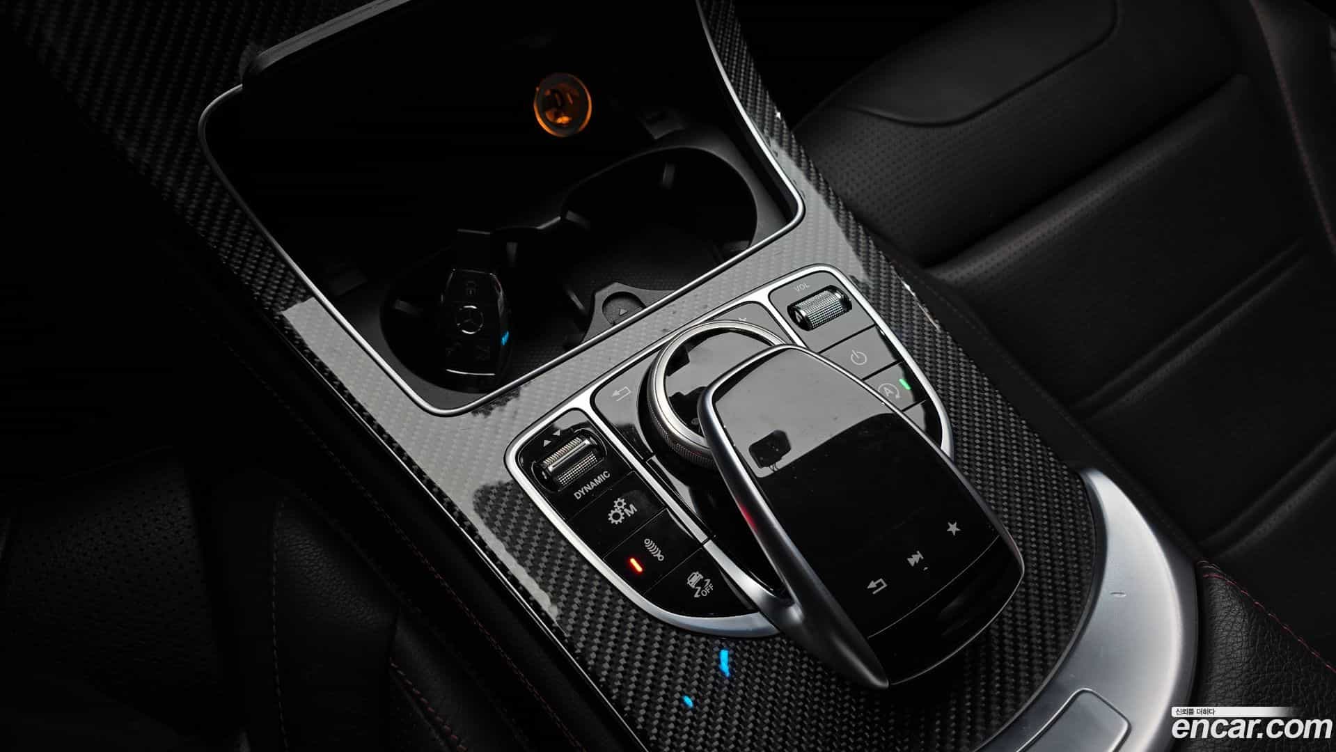 GLC-Class Mercedes-Benz 2018.1-OPTION-023
