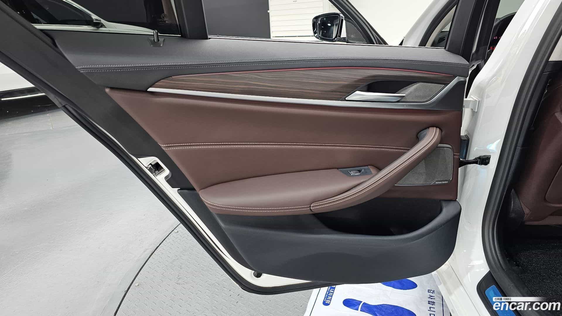 5-Series BMW 2020.11-INNER-035