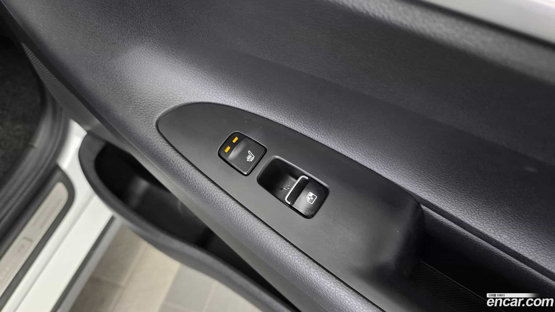 Grandeur Hyundai 2020.3-OPTION-023
