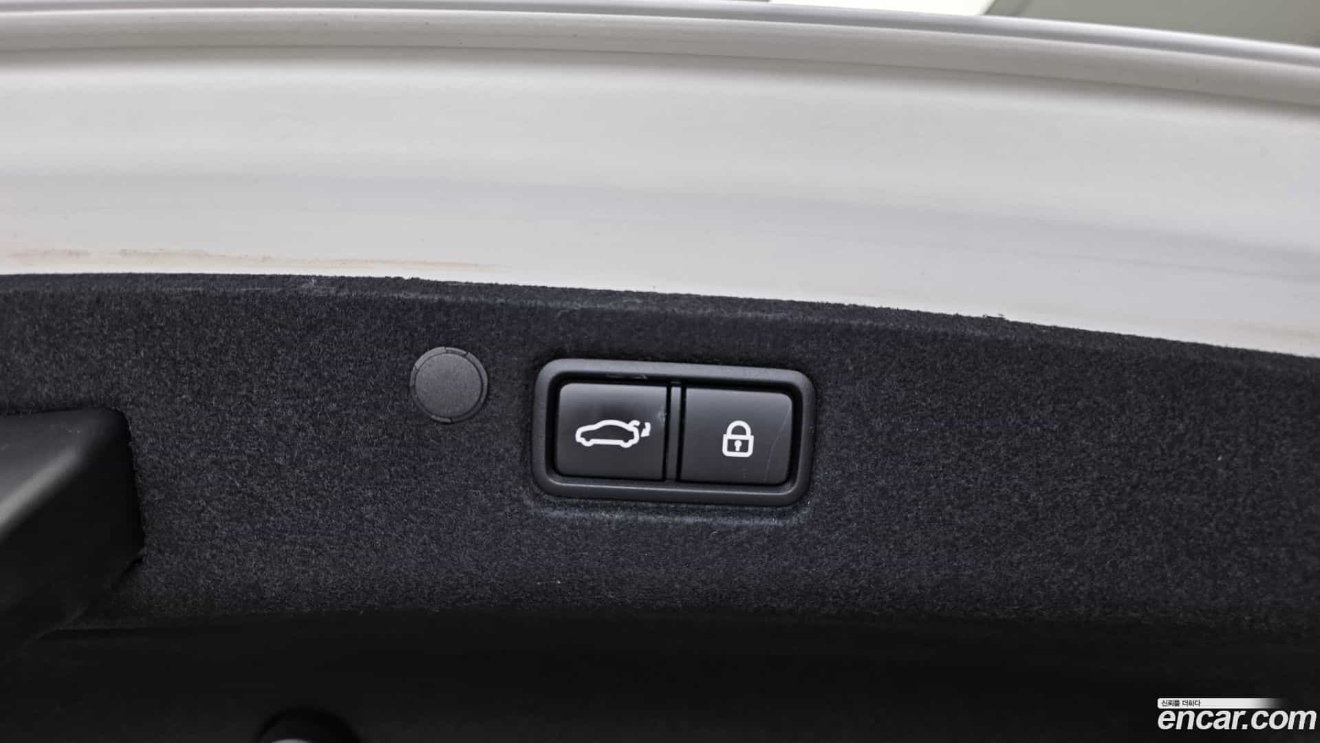 Grandeur Hyundai 2020.3-OPTION-042