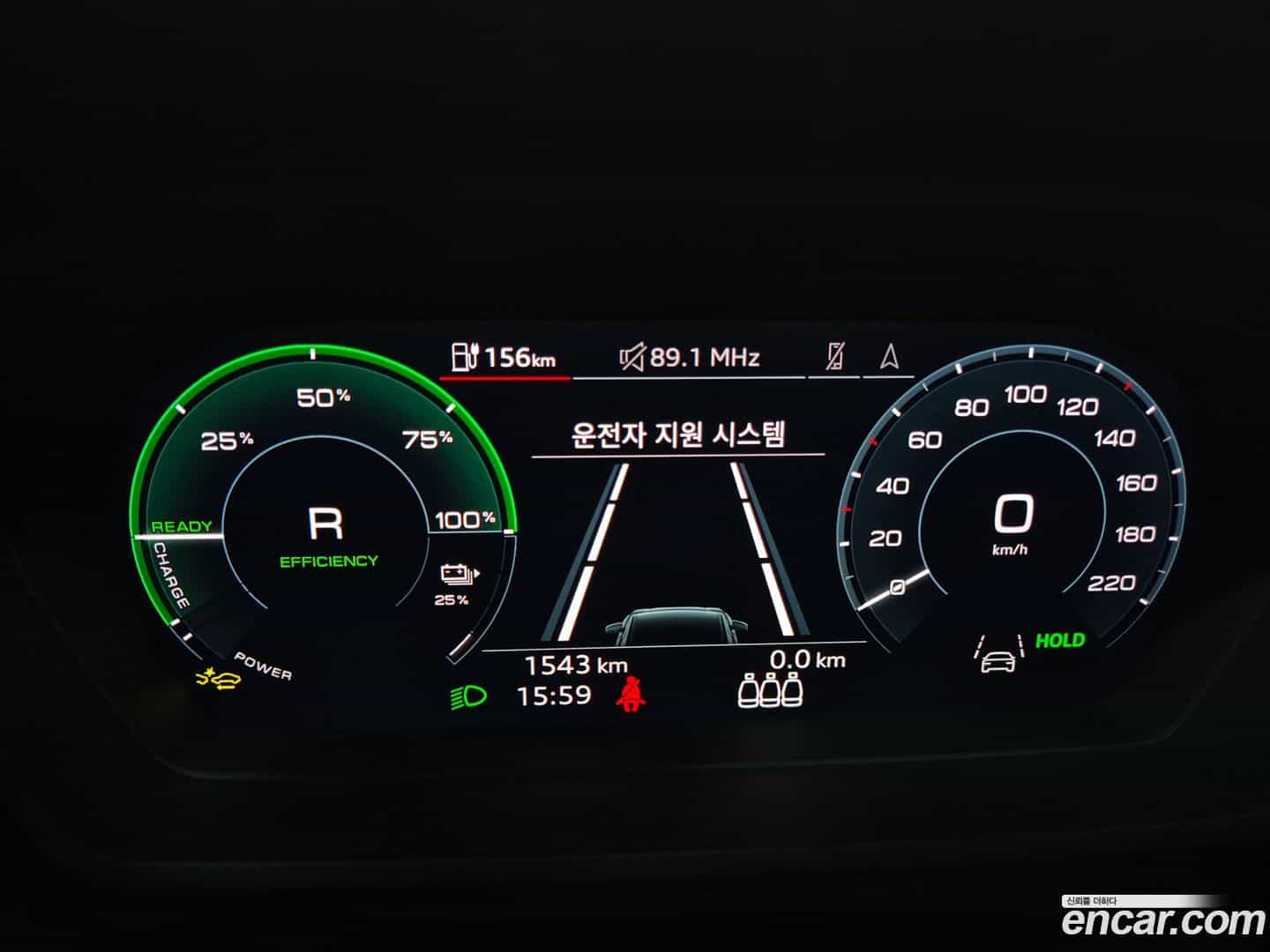 Q4 e-tron Audi 2026.0-INNER-008