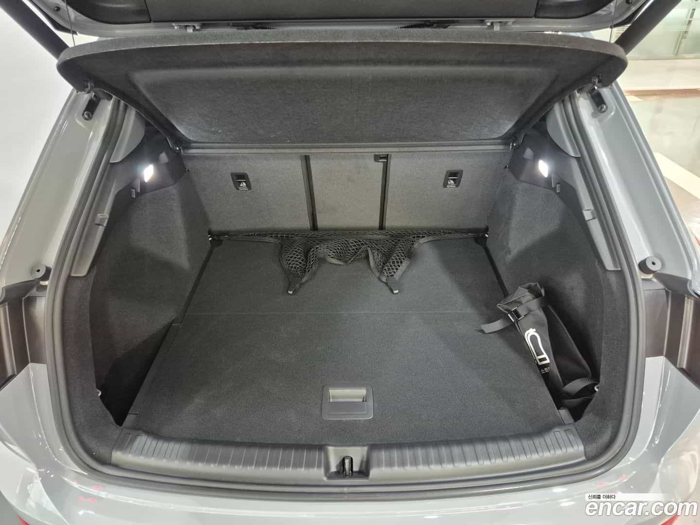 Q4 e-tron Audi 2026.0-OPTION-019