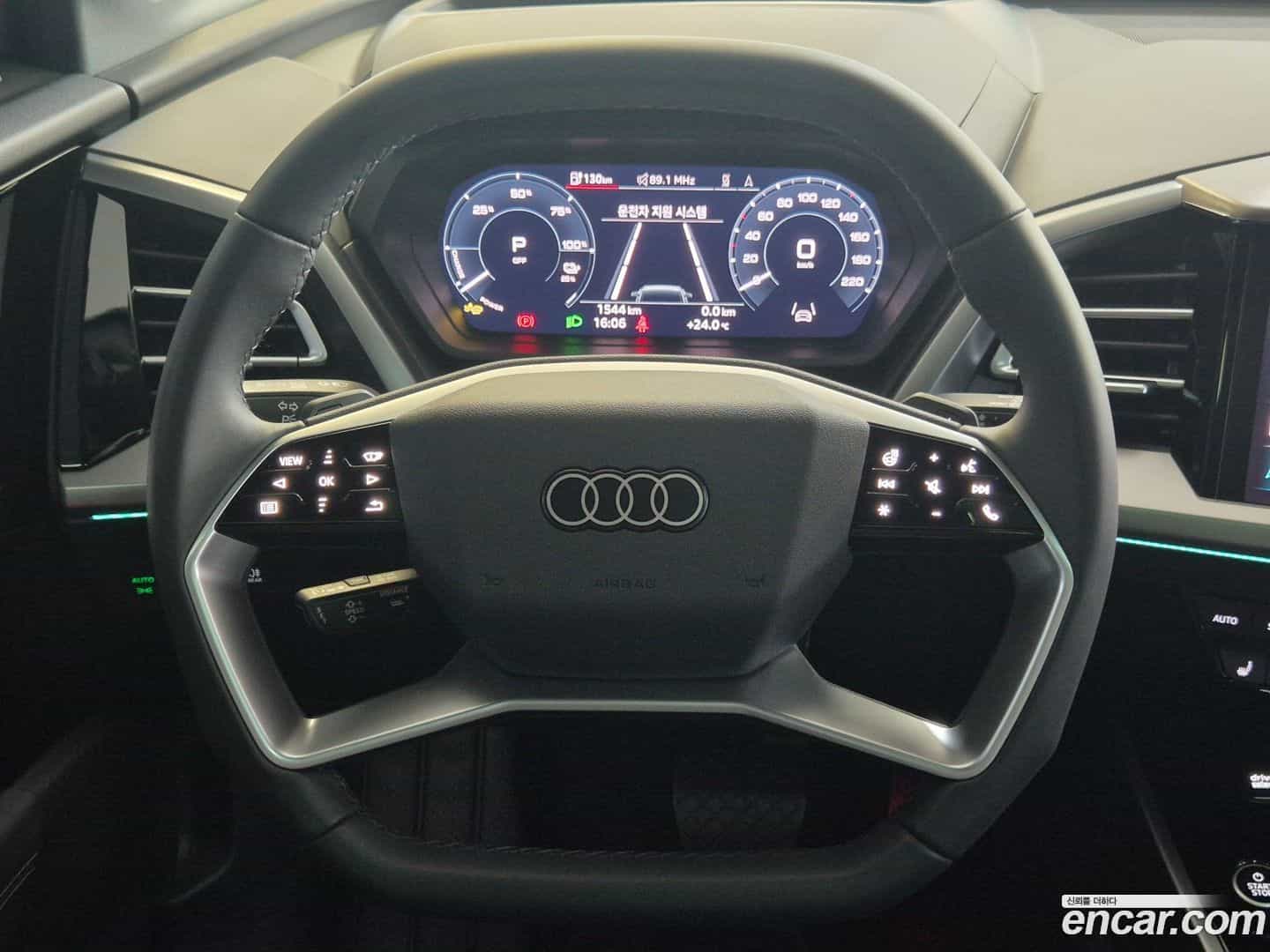 Q4 e-tron Audi 2026.0-OPTION-021