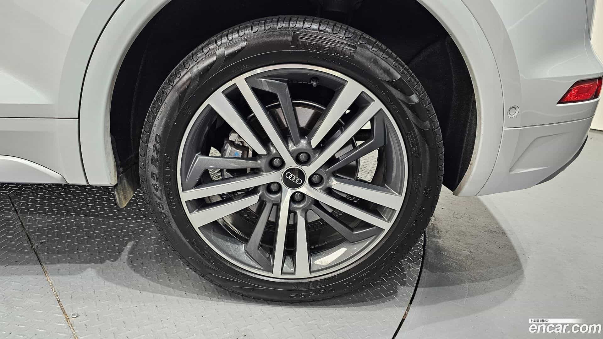Q5 Audi 2021.7-OUTER-005