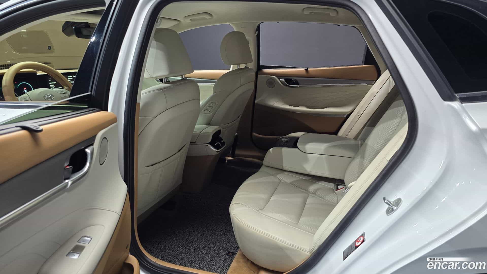 Grandeur Hyundai 2020.0-OPTION-016