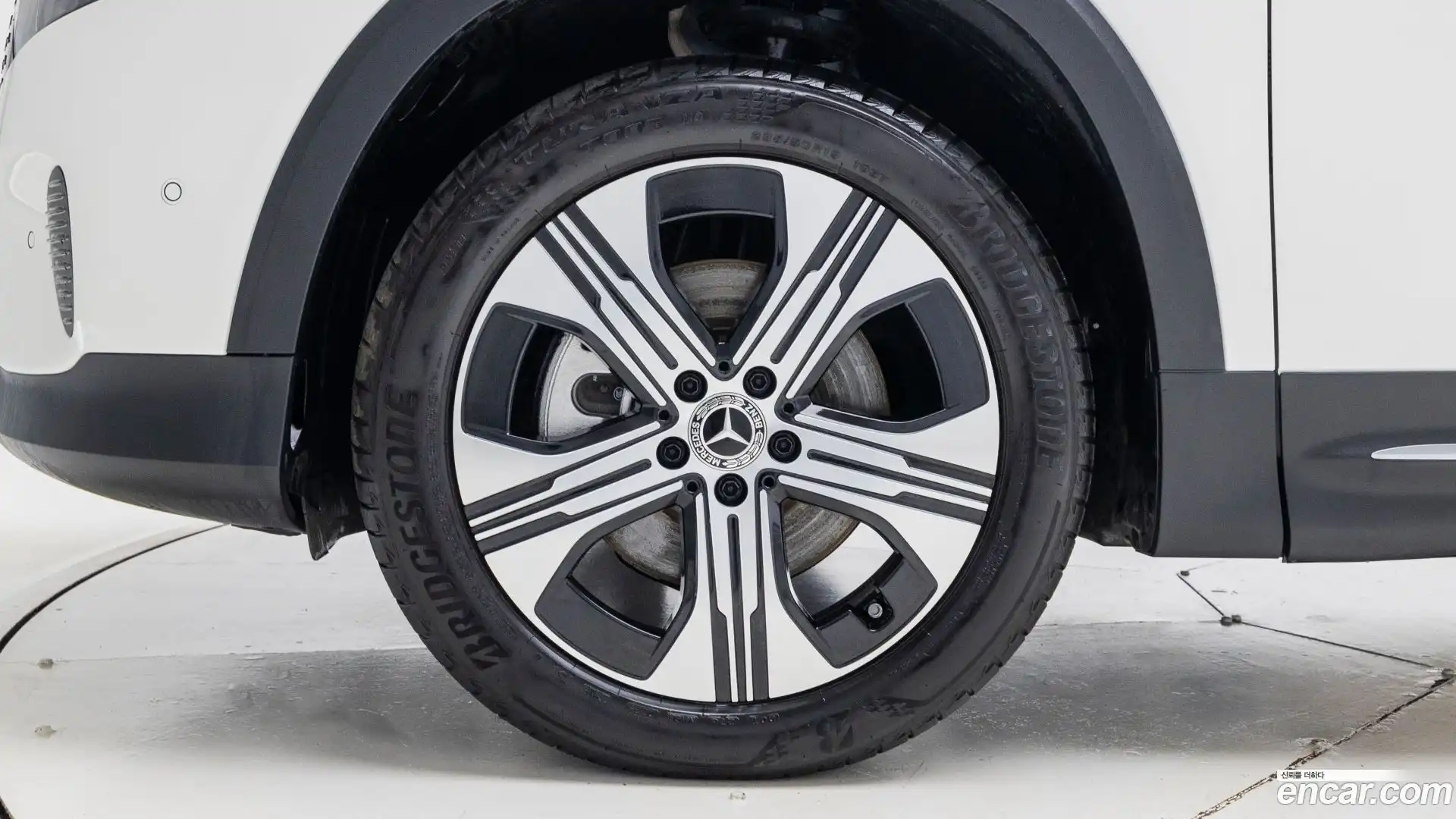 EQB Mercedes-Benz 2025.7-OUTER-005