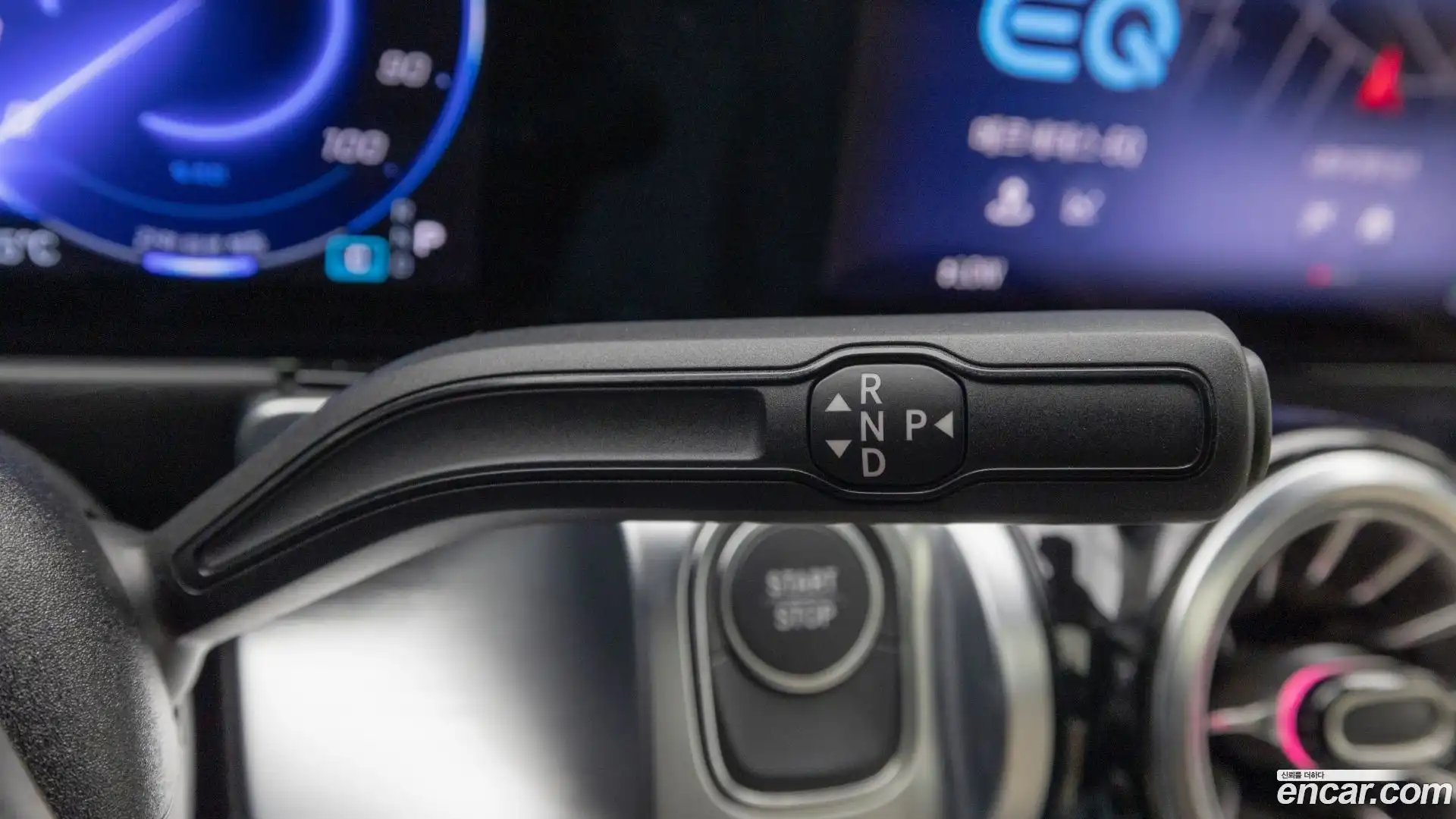EQB Mercedes-Benz 2025.7-INNER-009