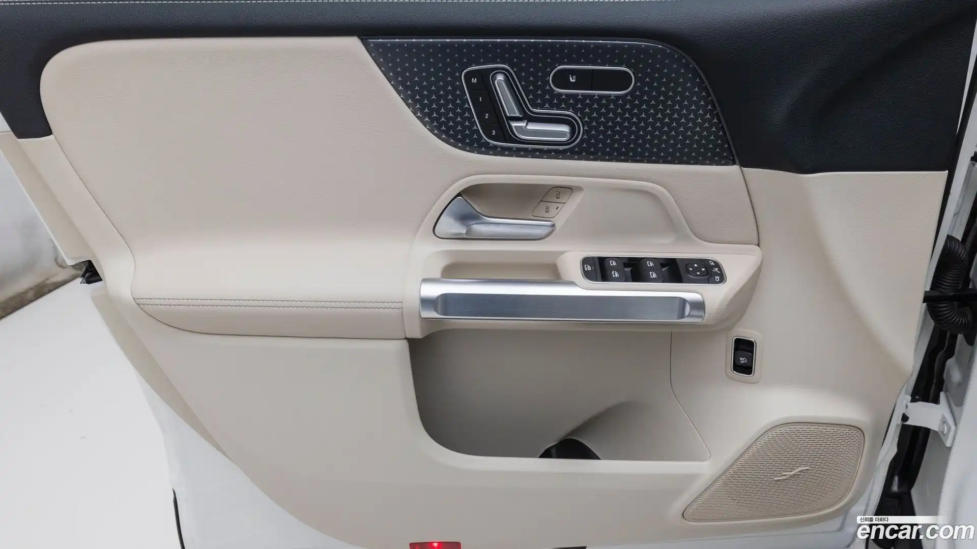 EQB Mercedes-Benz 2025.7-OPTION-020