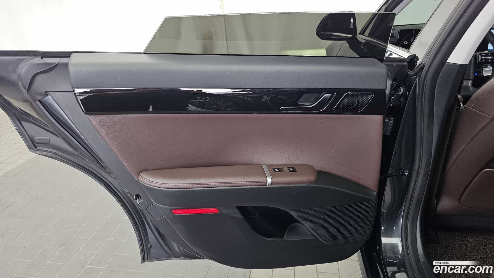 Grandeur Hyundai 2023.5-INNER-035
