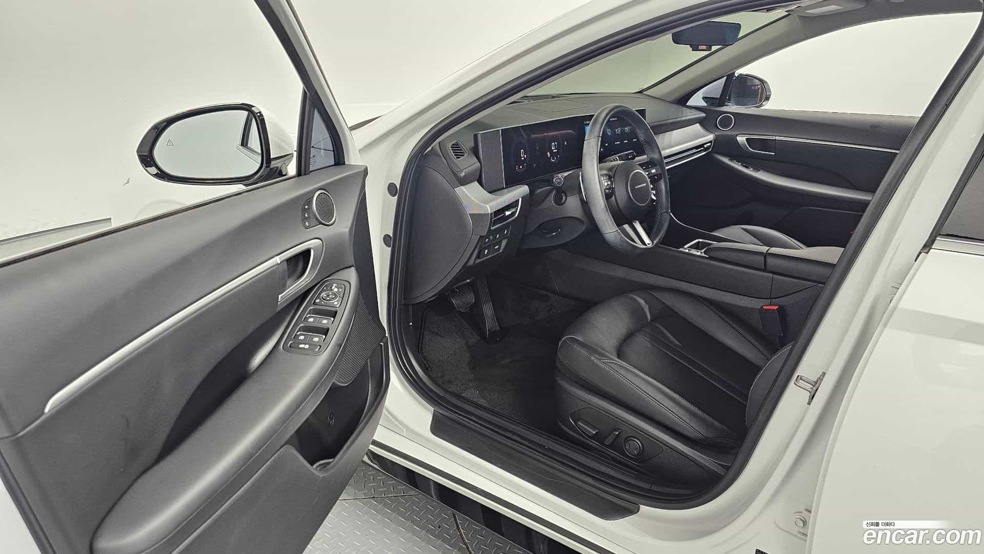 Sonata Hyundai 2024.3-INNER-010
