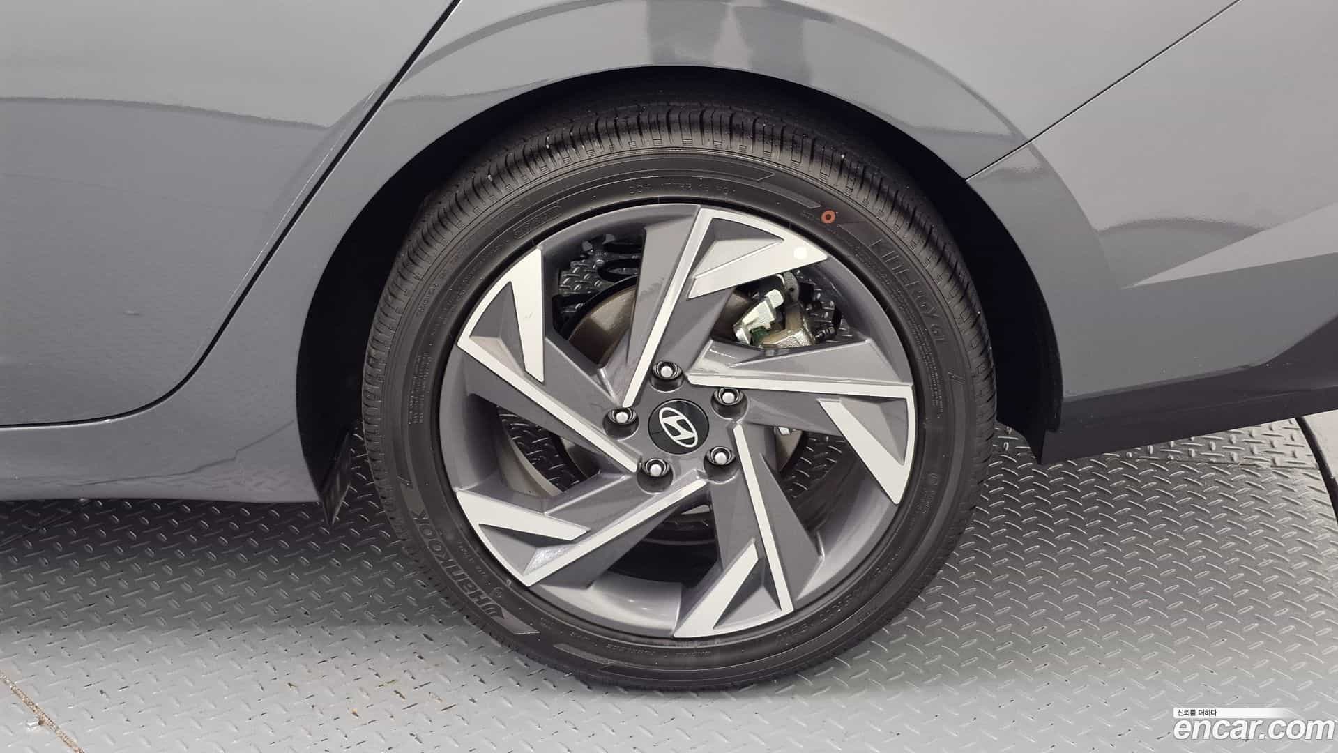 AVANTE Hyundai 2024.9-OUTER-031