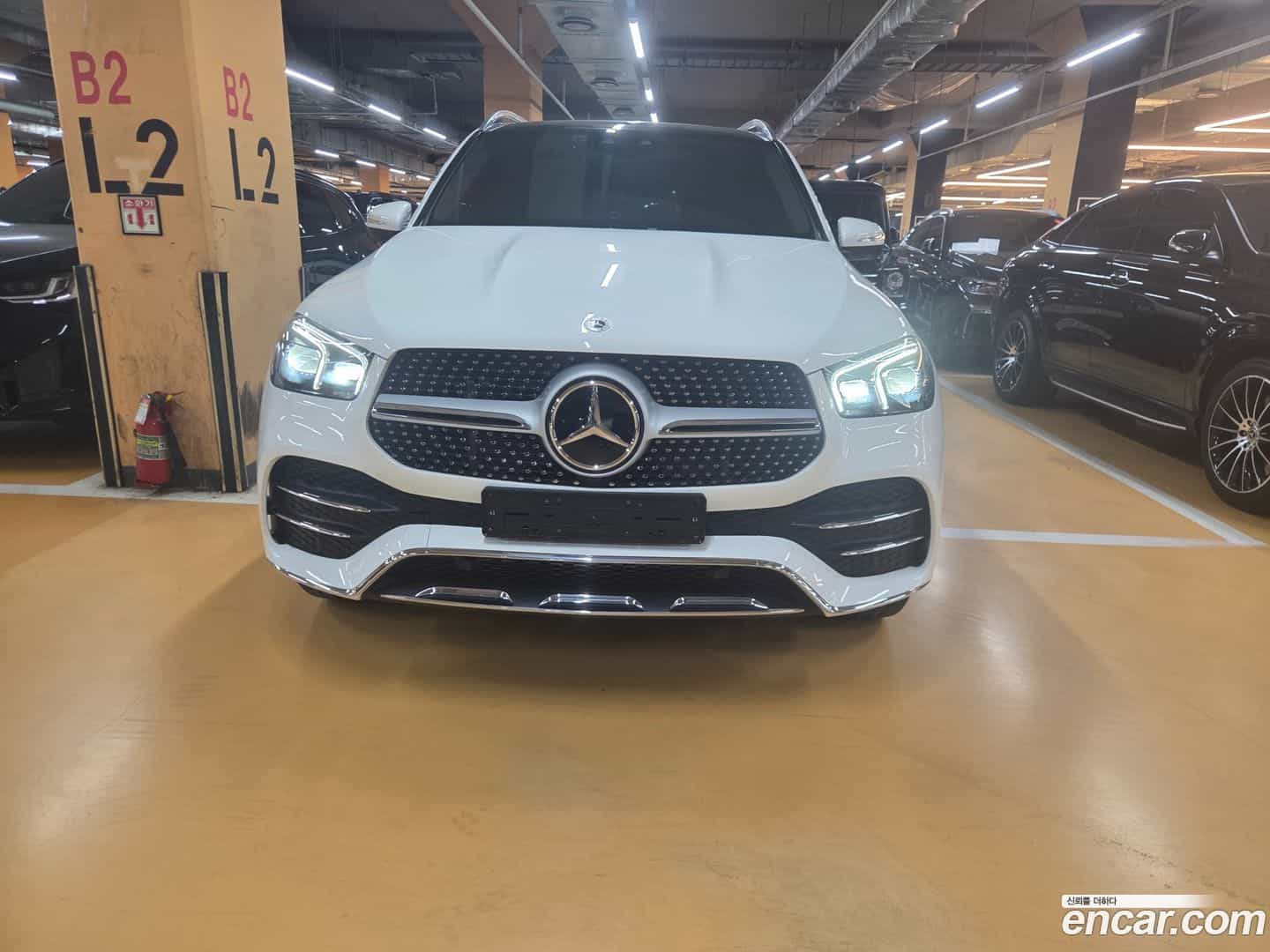 GLE-Class Mercedes-Benz 2023.3-OUTER-003