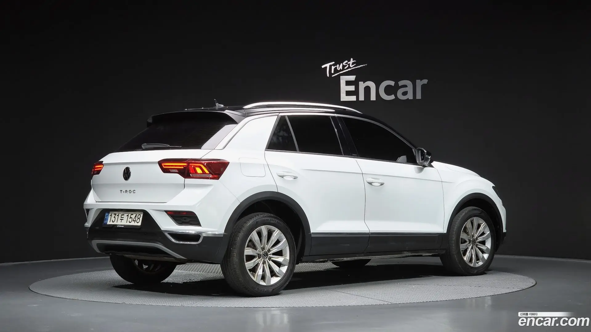 Main__Slider__Photo:T-Roc Volkswagen 2021.11-1