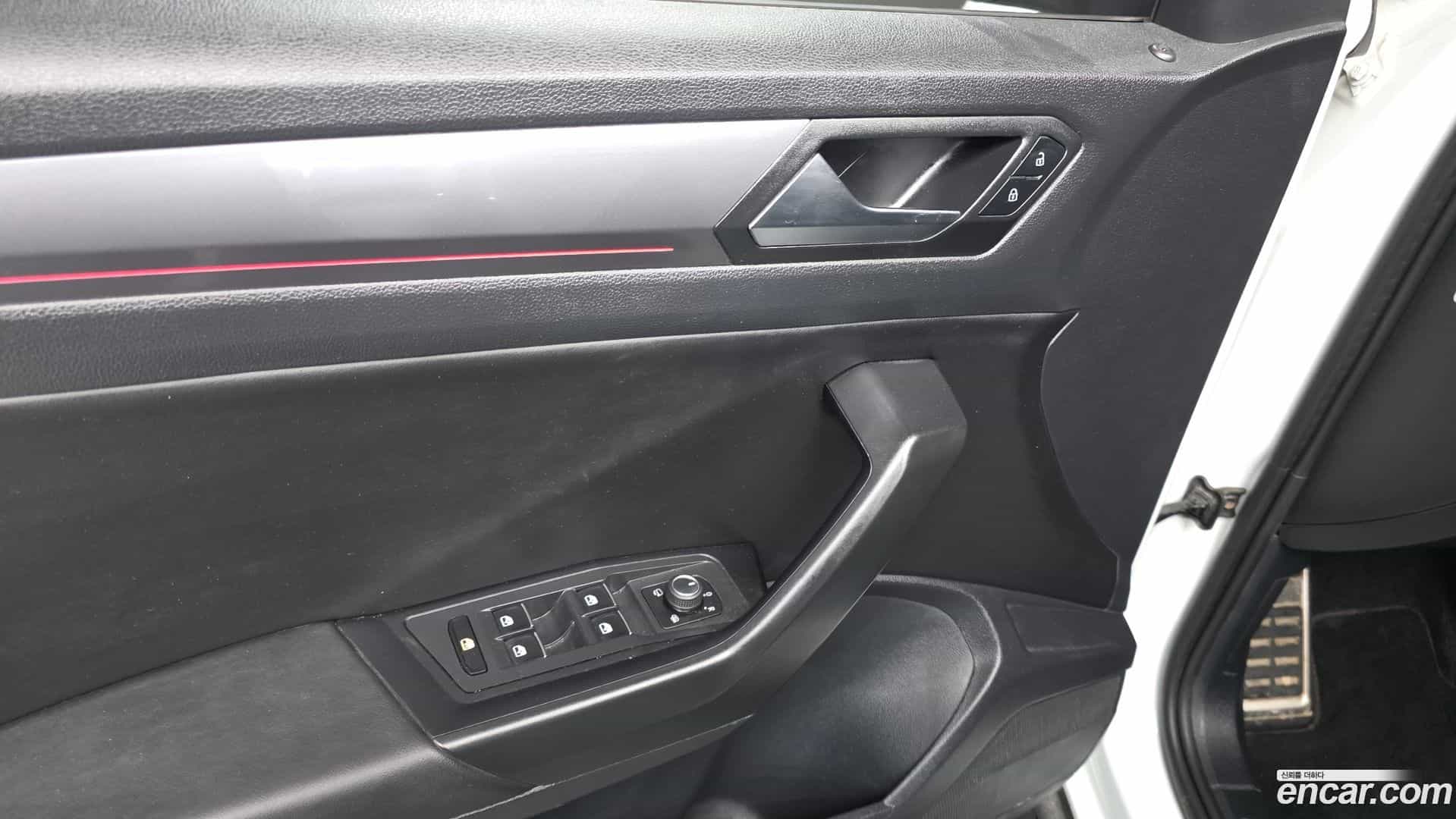 T-Roc Volkswagen 2021.11-OPTION-042