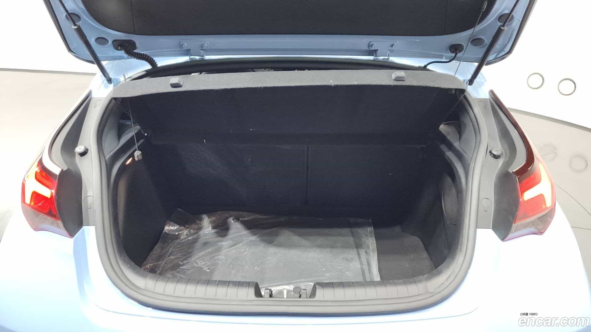 Veloster Hyundai 2021.2-OPTION-022