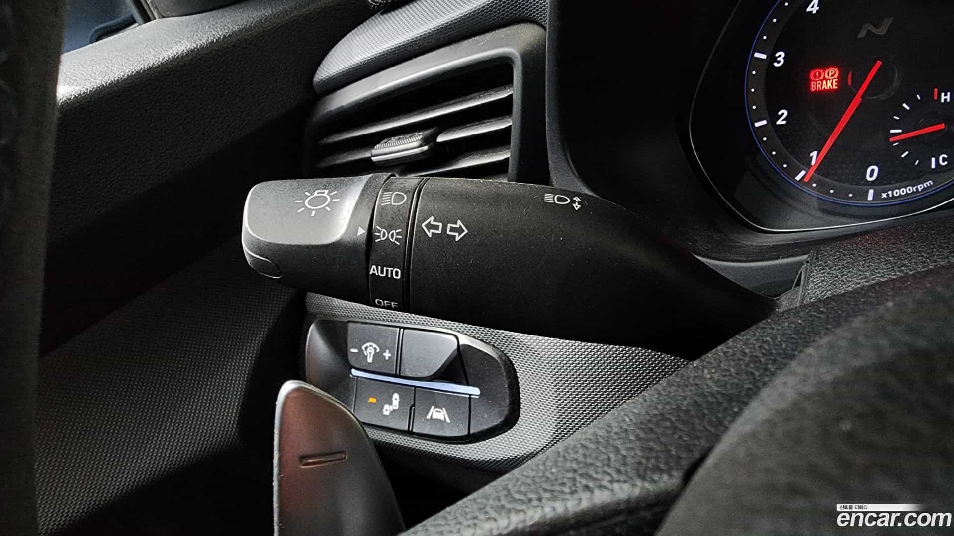 Veloster Hyundai 2021.2-OPTION-023