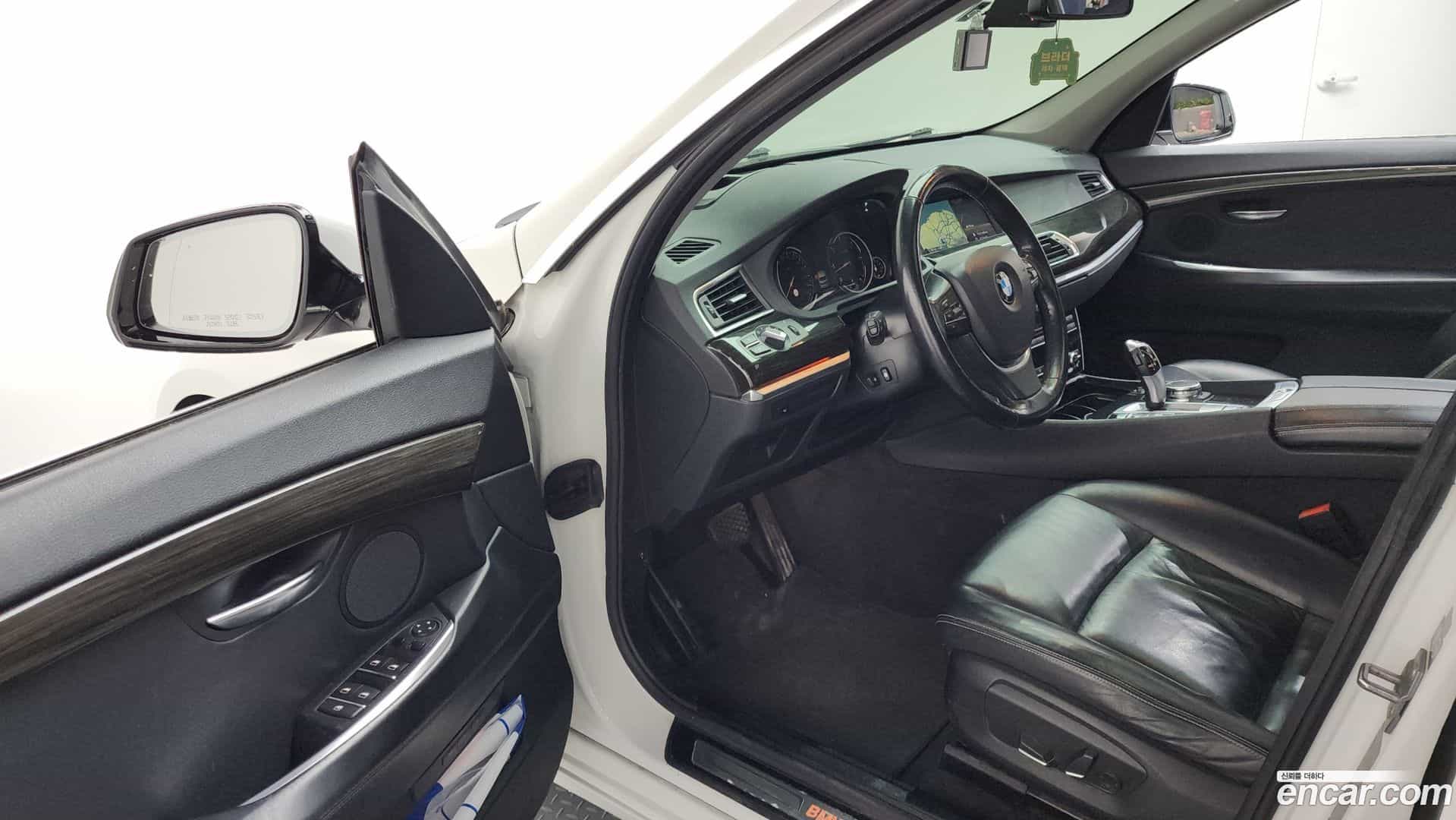Gran Turismo BMW 2016.2-INNER-010