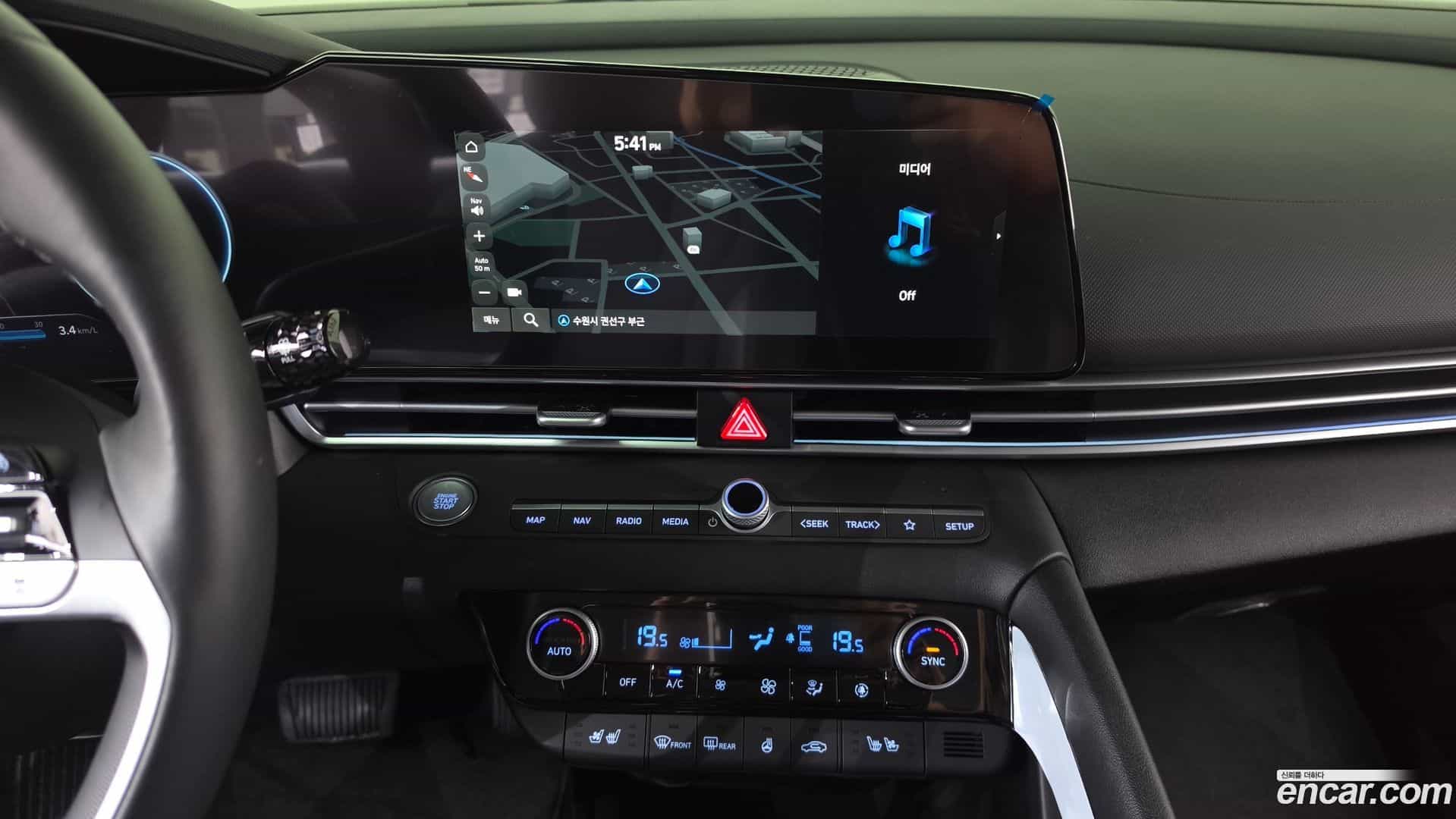 AVANTE Hyundai 2025.3-OPTION-016