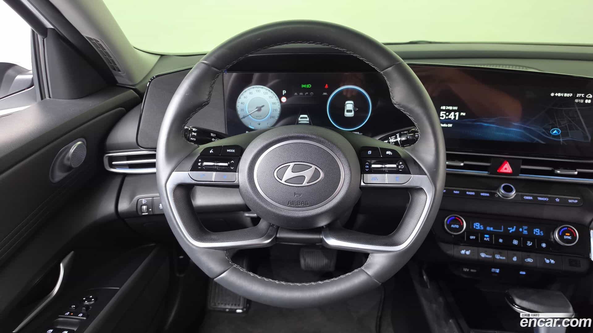 AVANTE Hyundai 2025.3-OPTION-017
