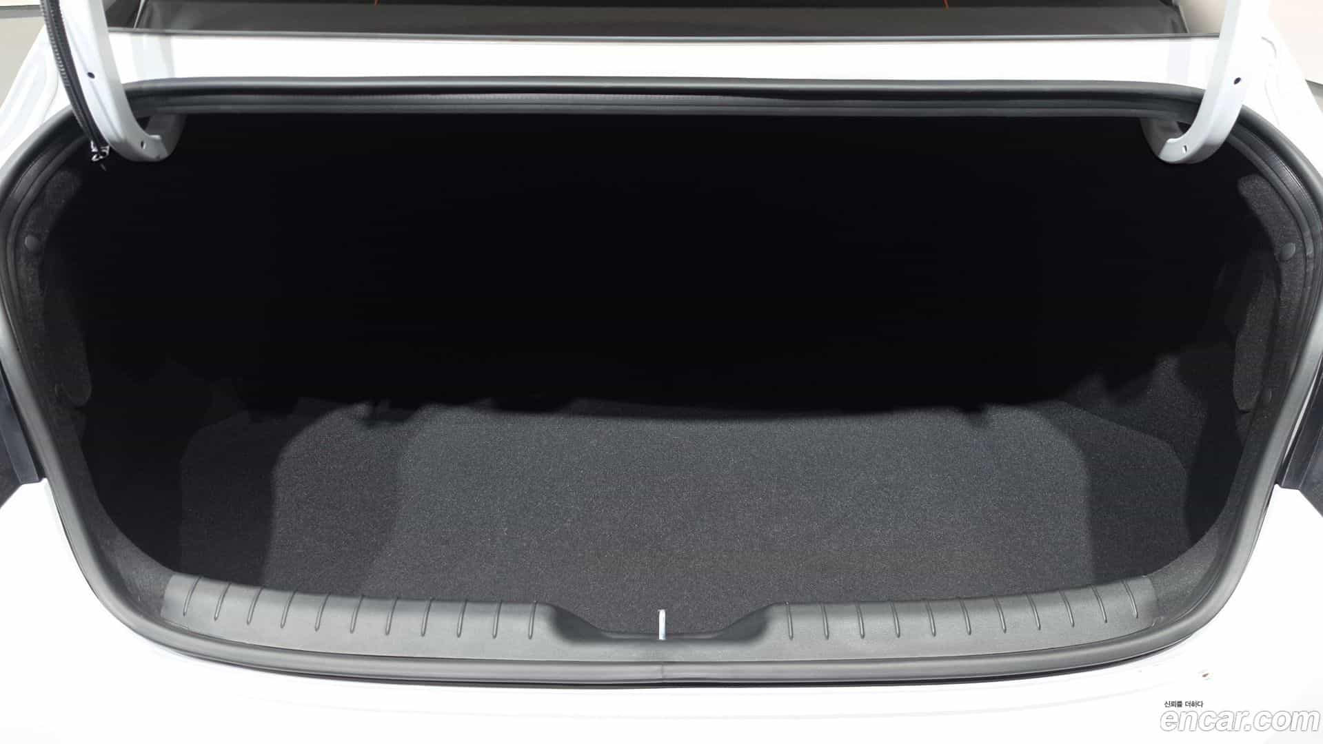 AVANTE Hyundai 2025.3-OPTION-021