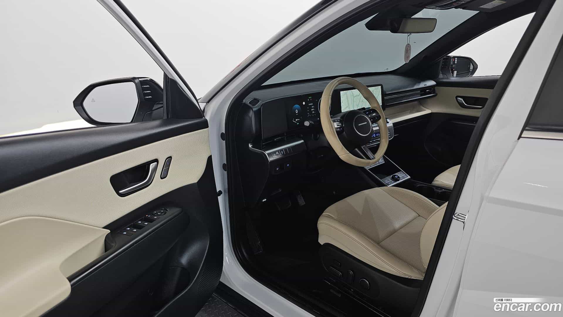 Kona Hyundai 2023.3-INNER-010